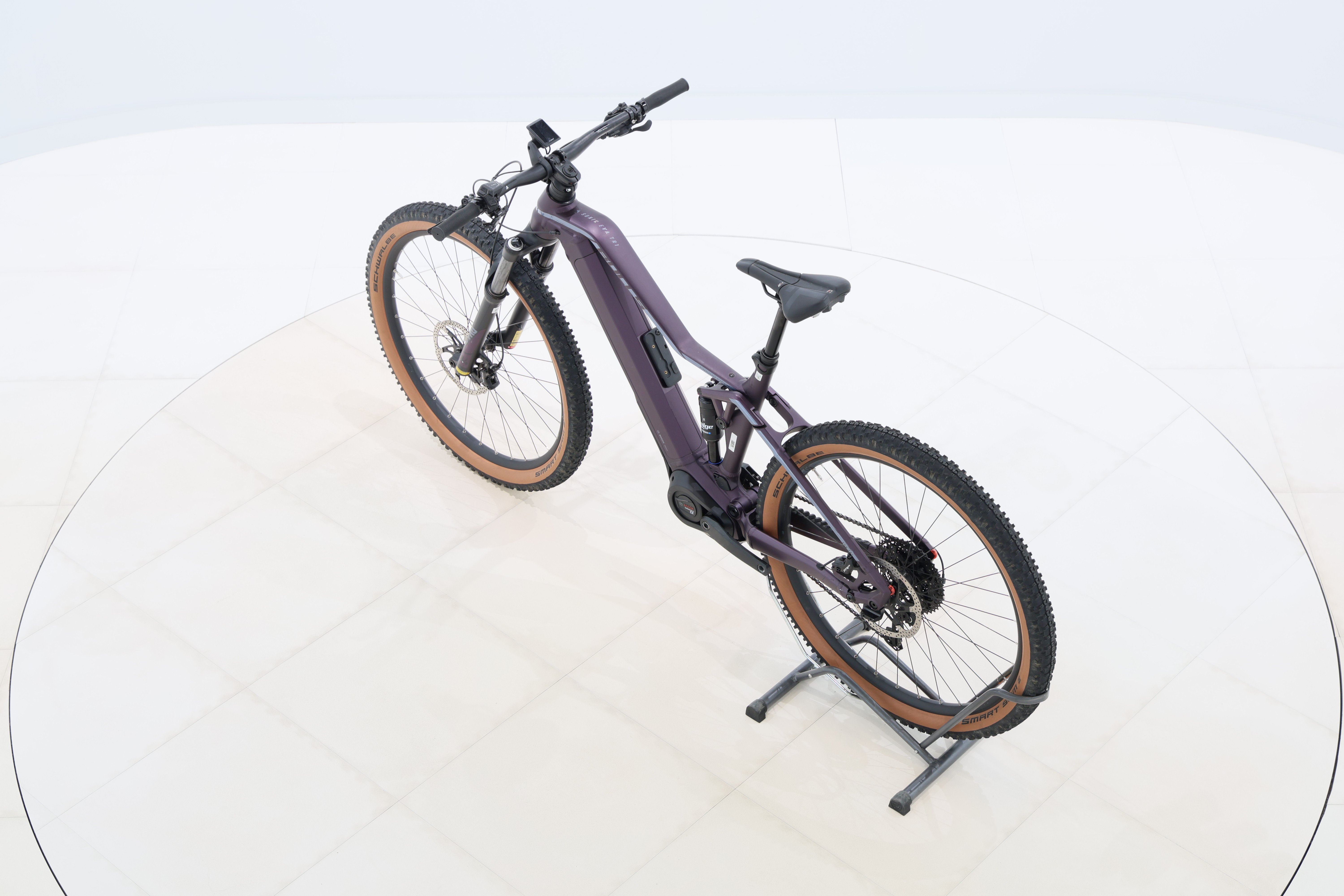 f915f17e-ee43-45a5-9c86-0732335b23c9