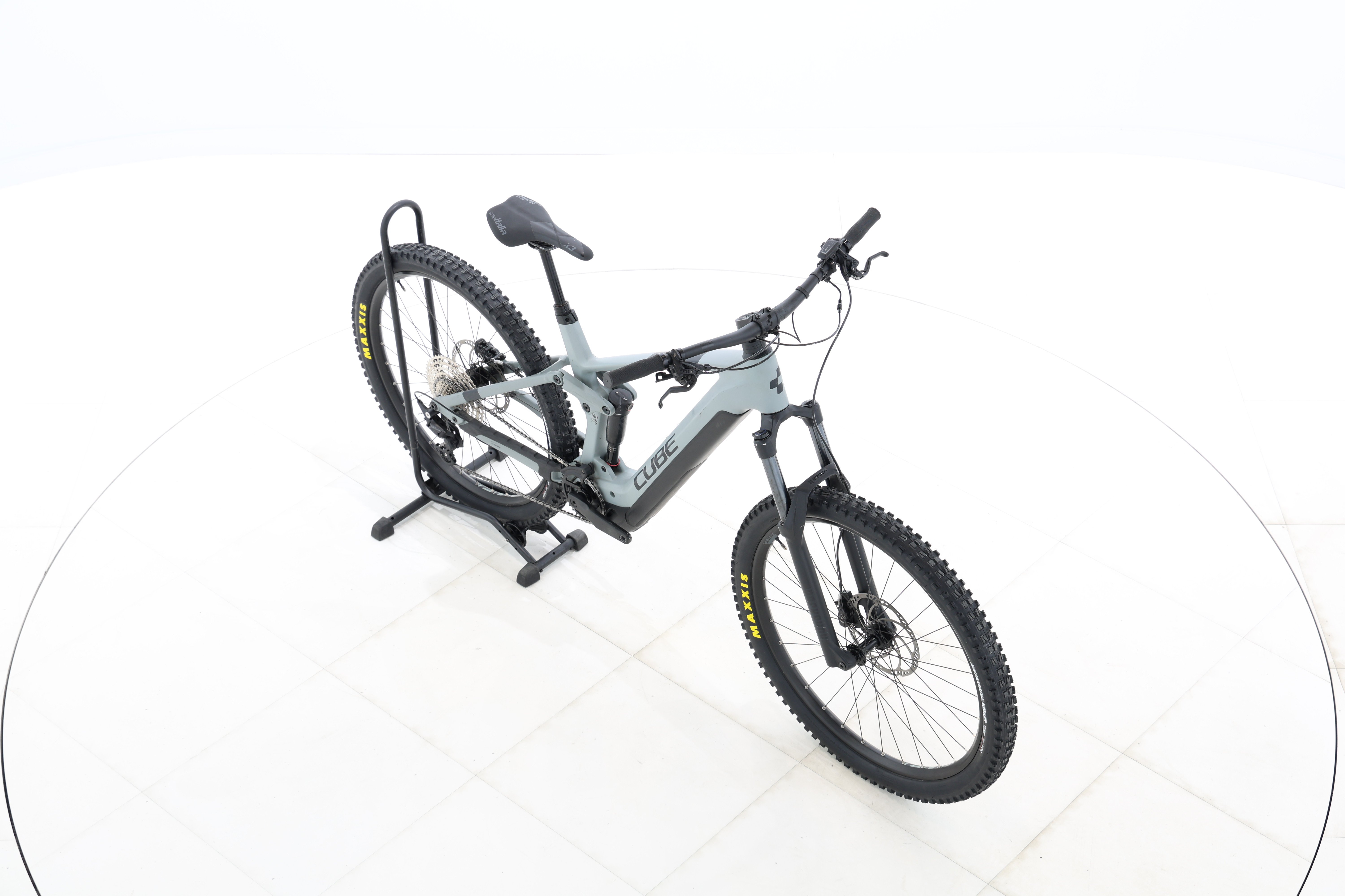 ce716801-553b-41a4-be3b-742821ff06eb