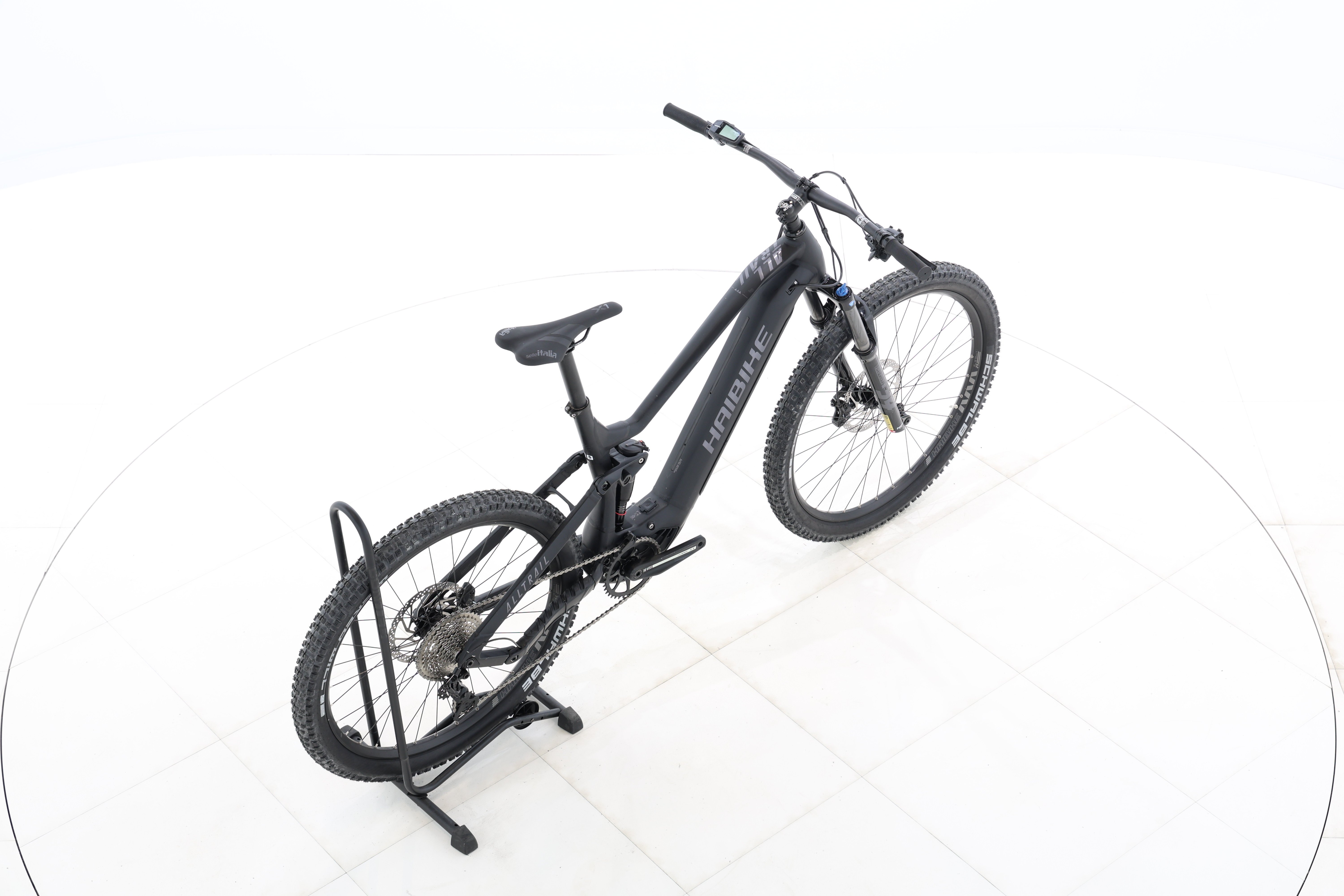 b94be269-99ef-42b1-8c1e-fa6850840289