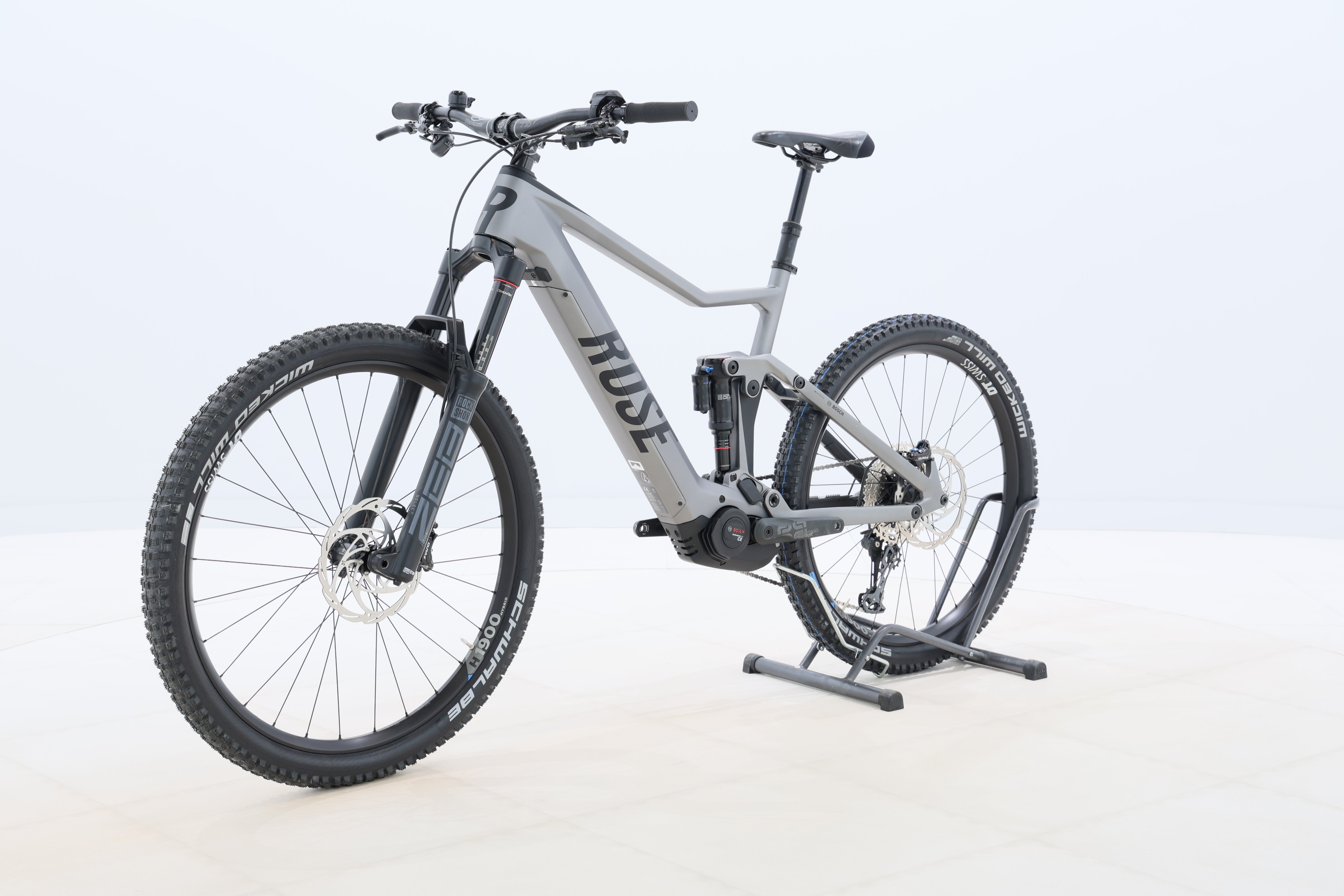 fd0d33bd-bc27-407f-a97c-b776951bb879