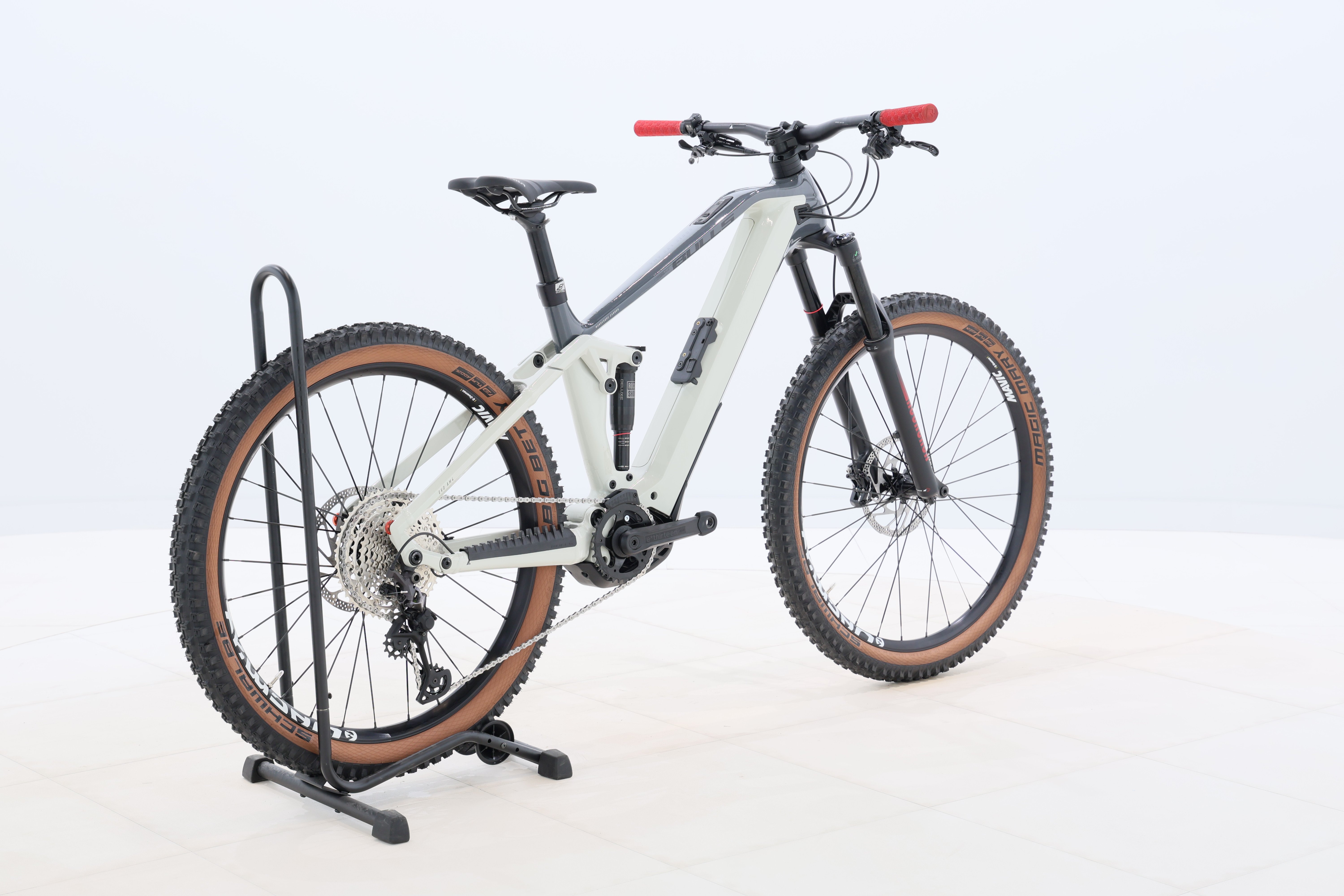 1816874c-7340-4200-a4a7-2fd275de6565