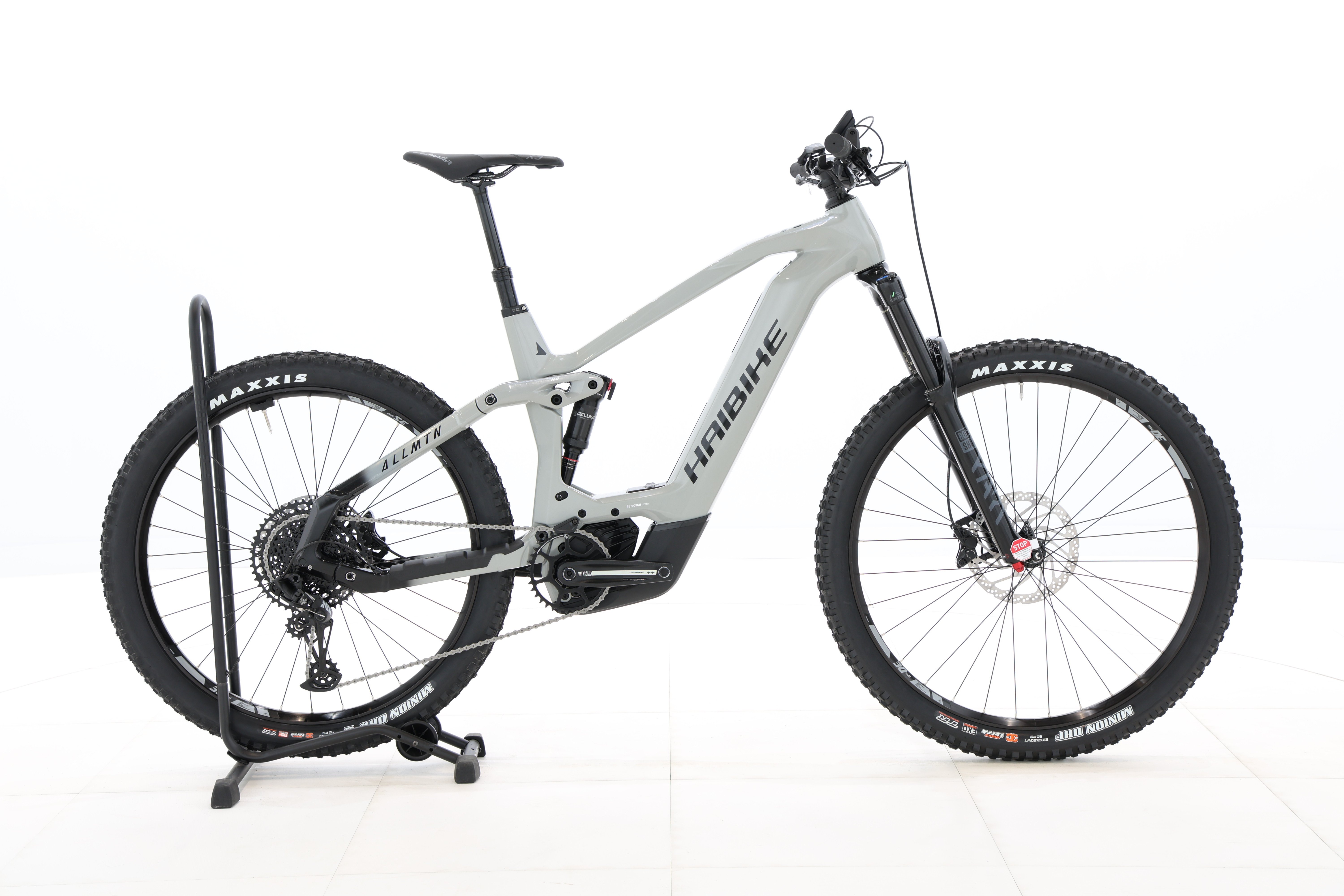 e9ebf3d9-d333-458c-96fe-ecf7e4d18a17