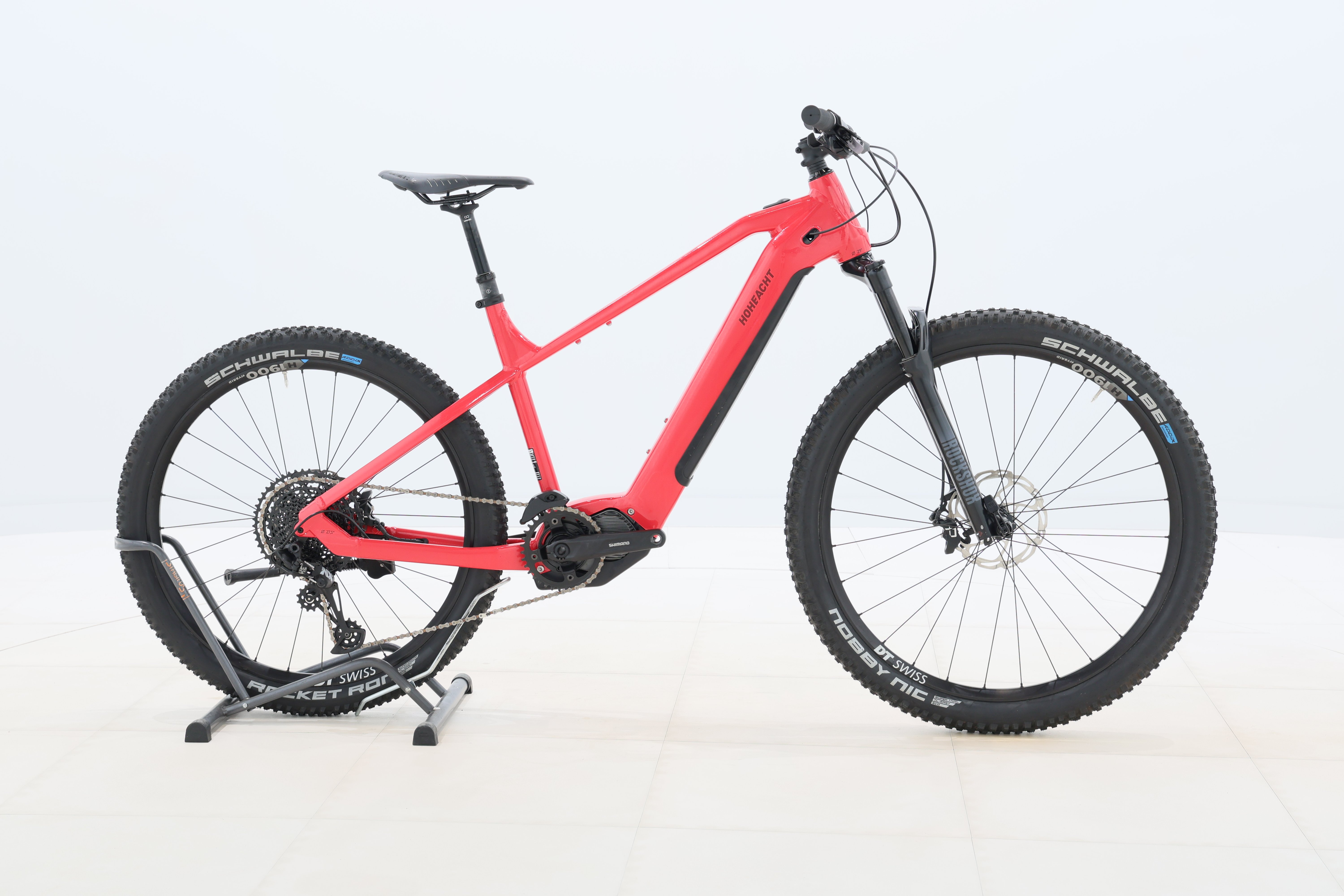 03b60e87-03cb-4eeb-9495-4225bea3d6b7