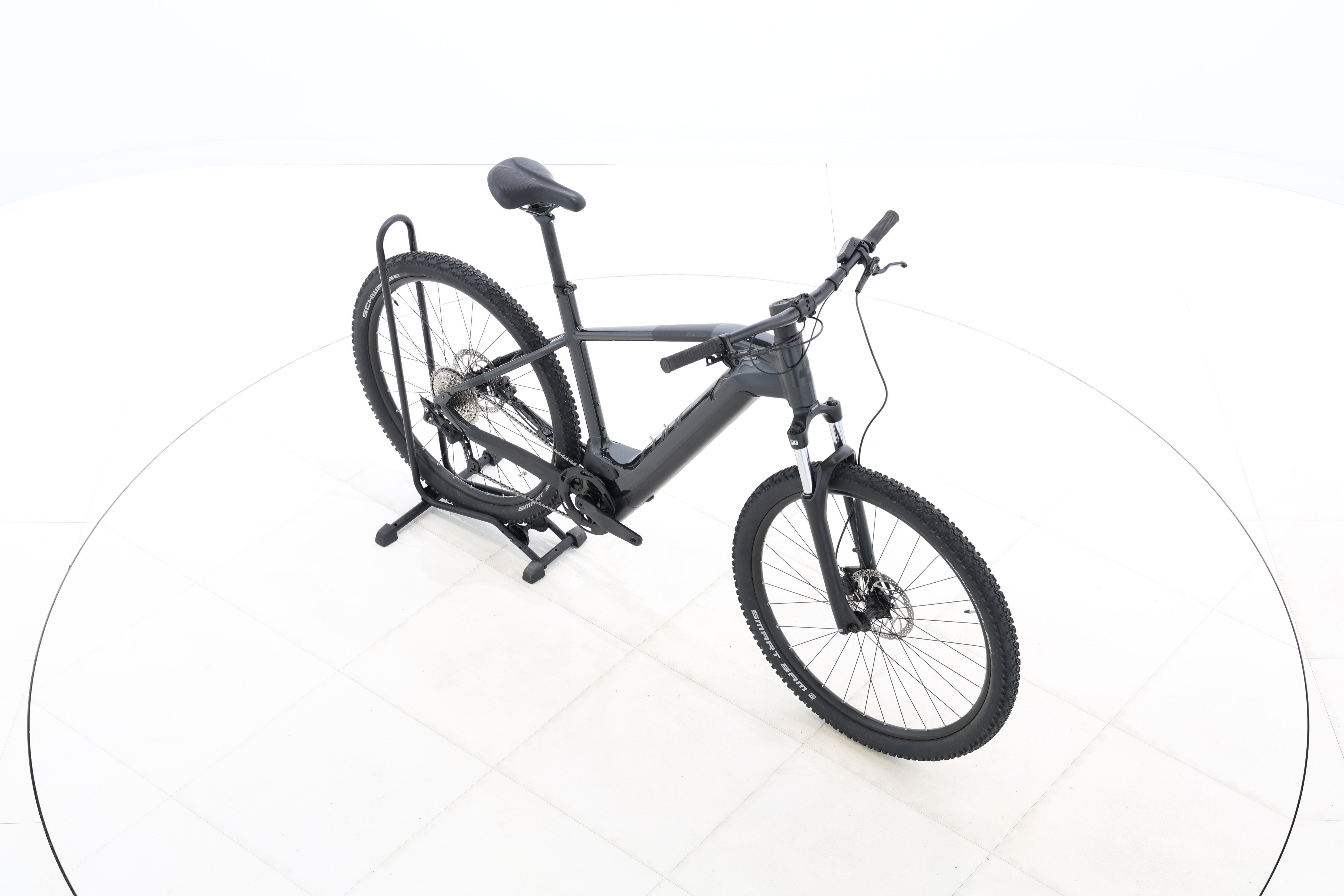 e8b8a273-be8c-4c3f-a7d0-606966d20af4