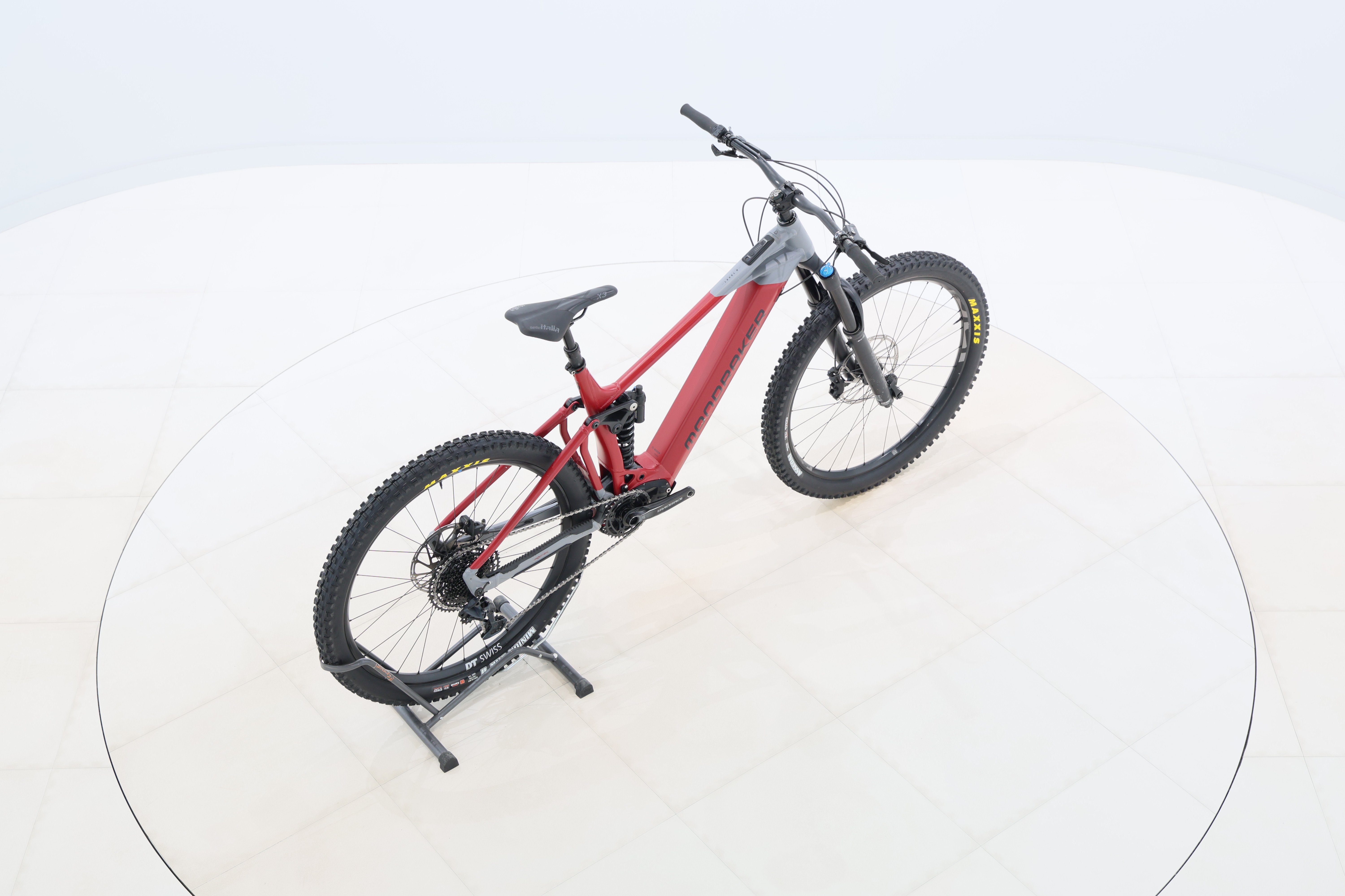 8e53eef9-33e7-41d8-b37d-a692e3cf8f25