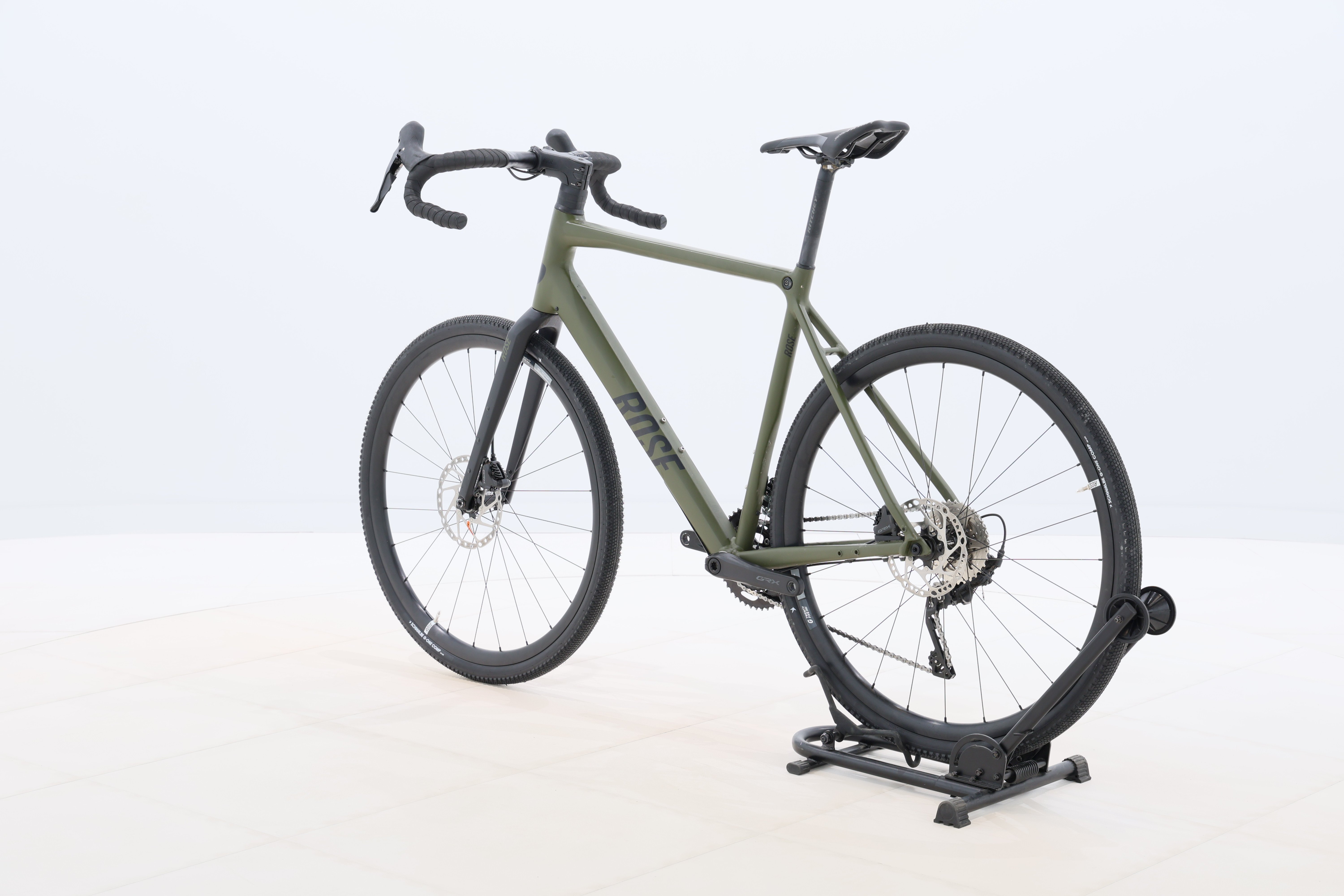 b10e3f3e-83fd-4b06-a737-9a08bb185fd3