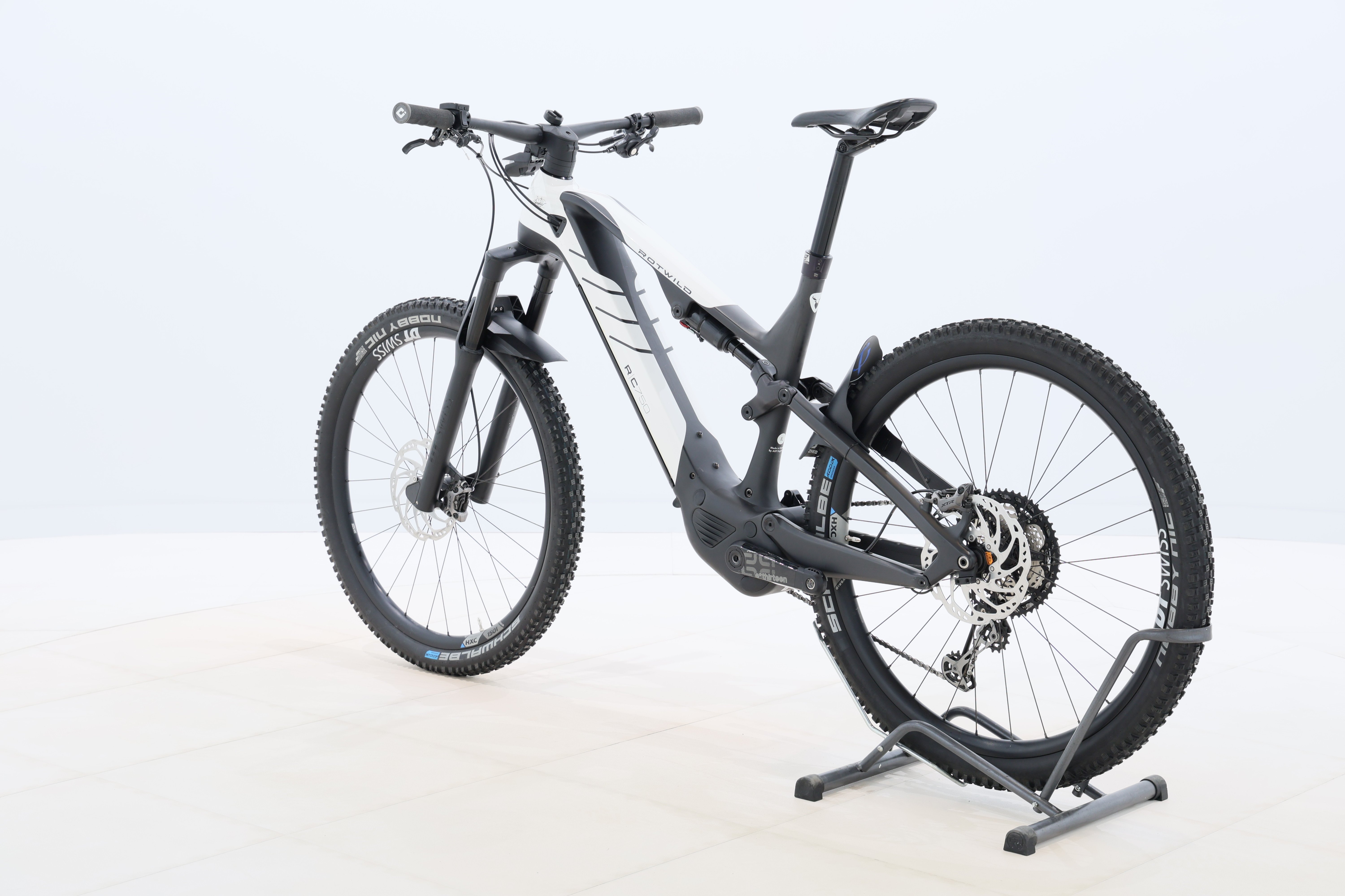 17459de0-6dea-43d3-8ca5-a102700bbcf8