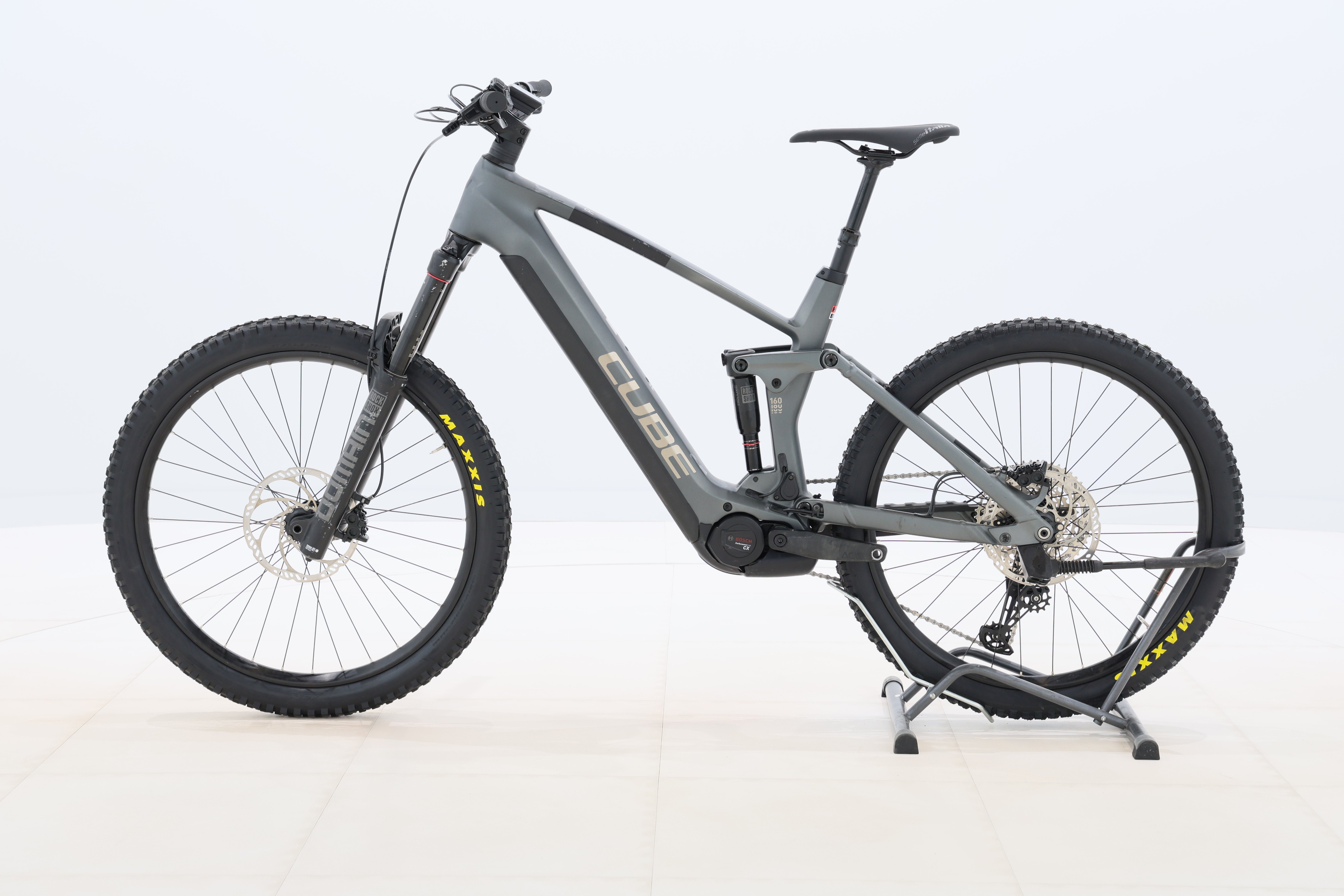 c089945c-b19d-4e40-a81b-15fc5b943e73