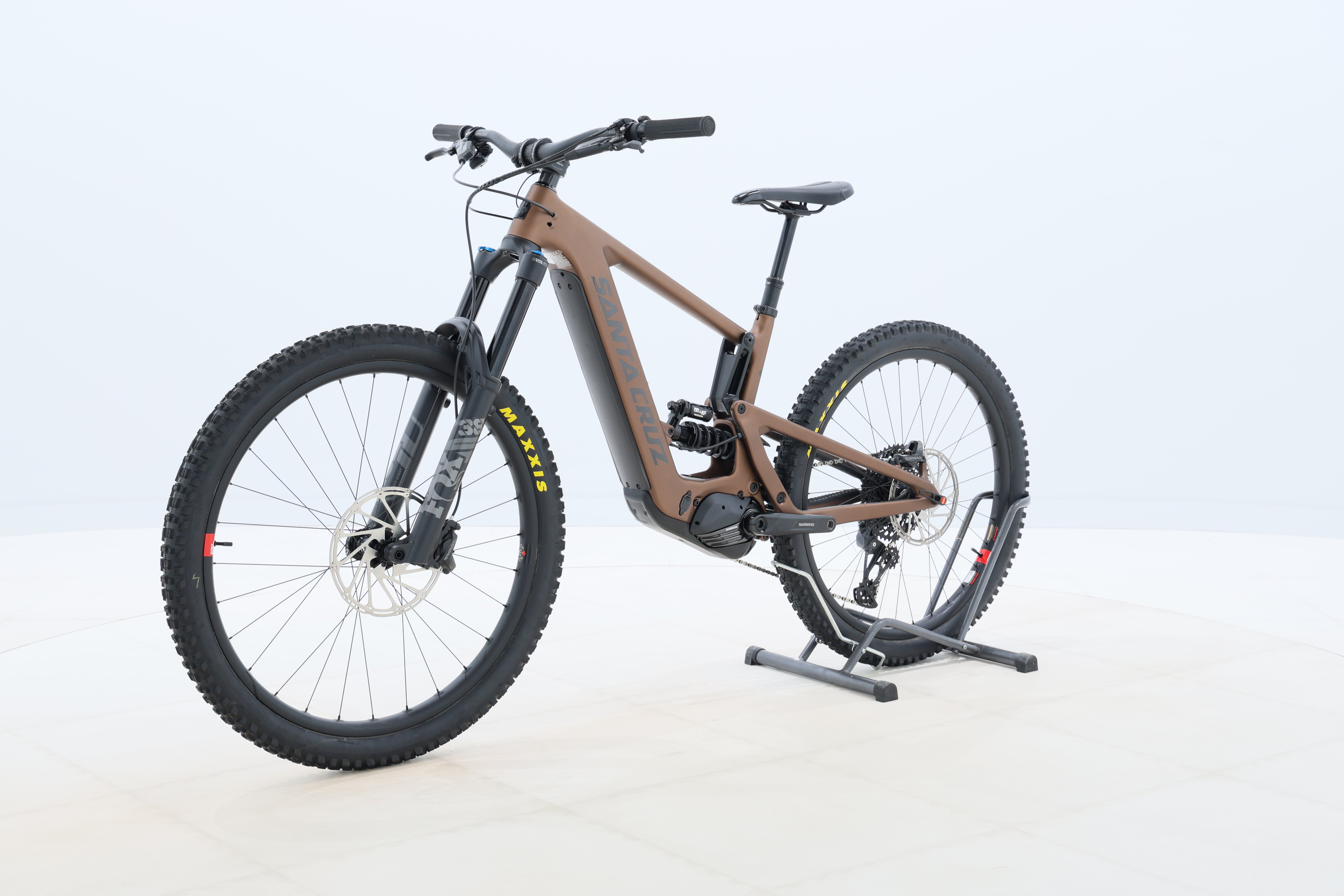 b0a35a2e-c71a-43a7-ae5a-c015de86d597