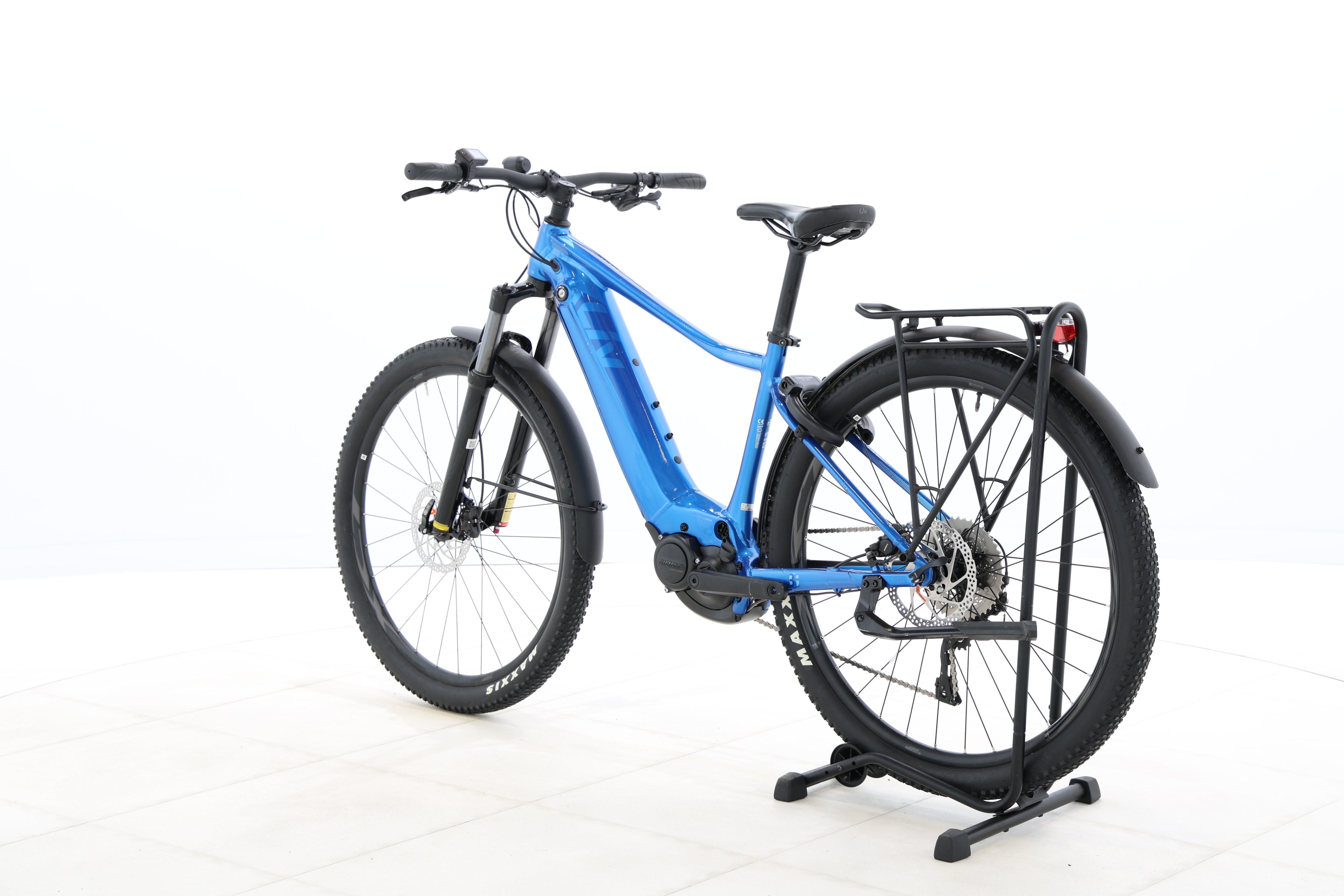 f0fb5801-cd62-4d9a-b68b-0d38a5ff3a1d