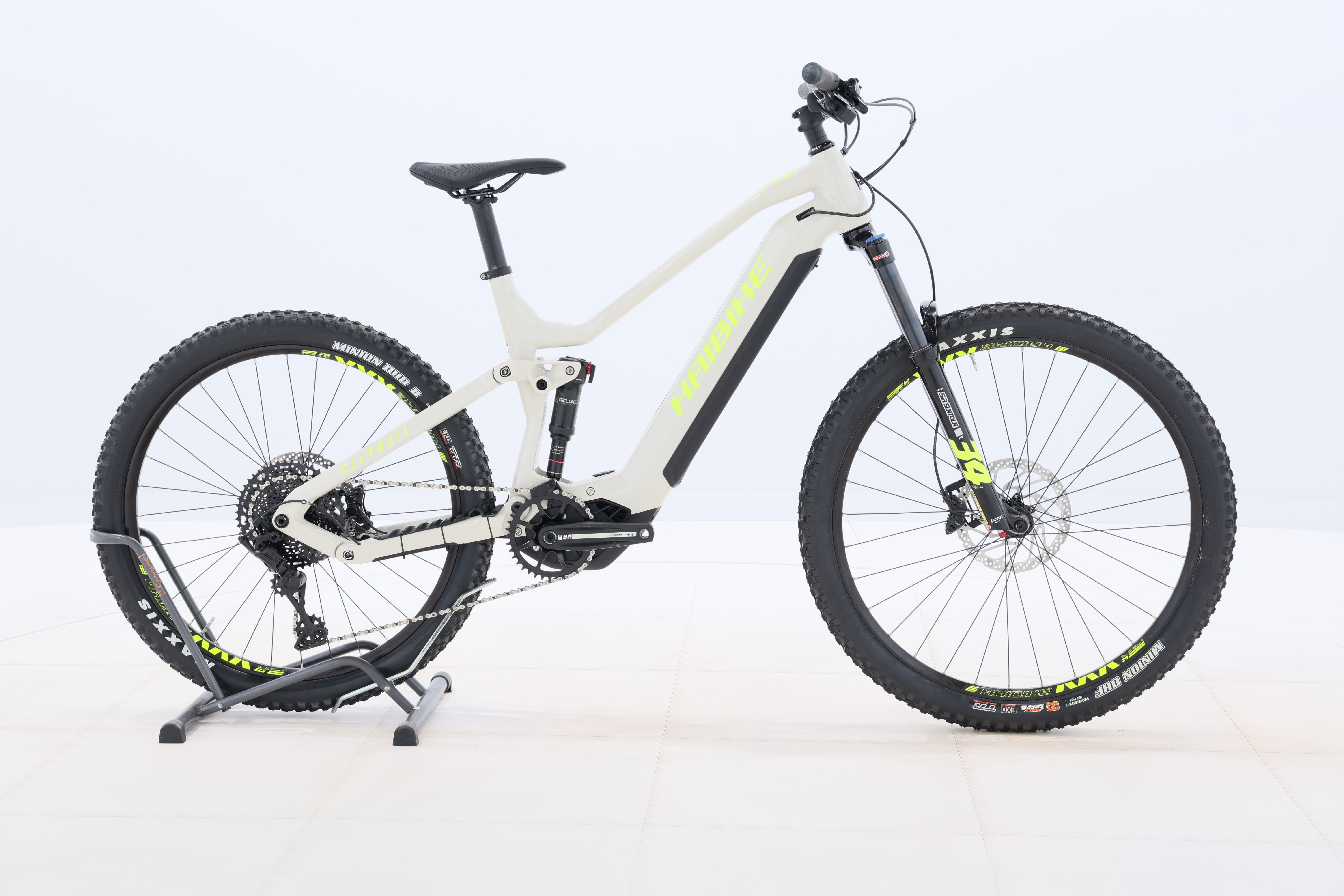 4b946923-0248-4d2c-9b36-b9658a13fd2d