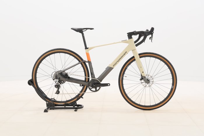 Mondraker Dusty R Carbon 2023