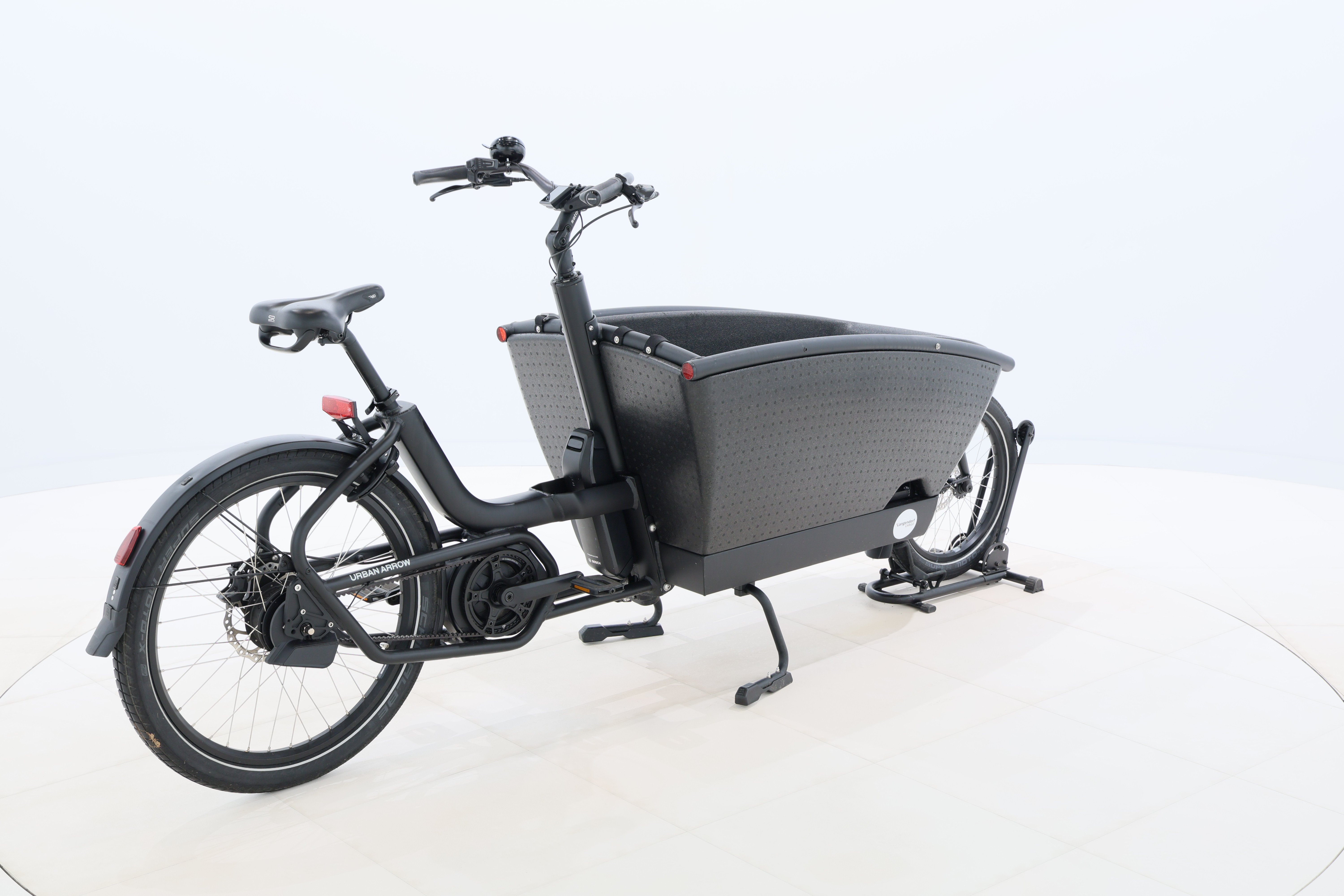 aaa0fd5d-1158-4d45-b5c9-5d9b410cff1b