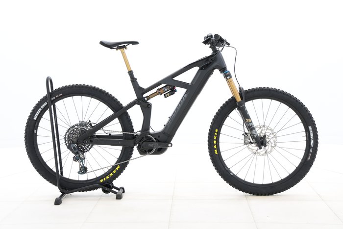 Radon RENDER 10.0 HD 750 2024