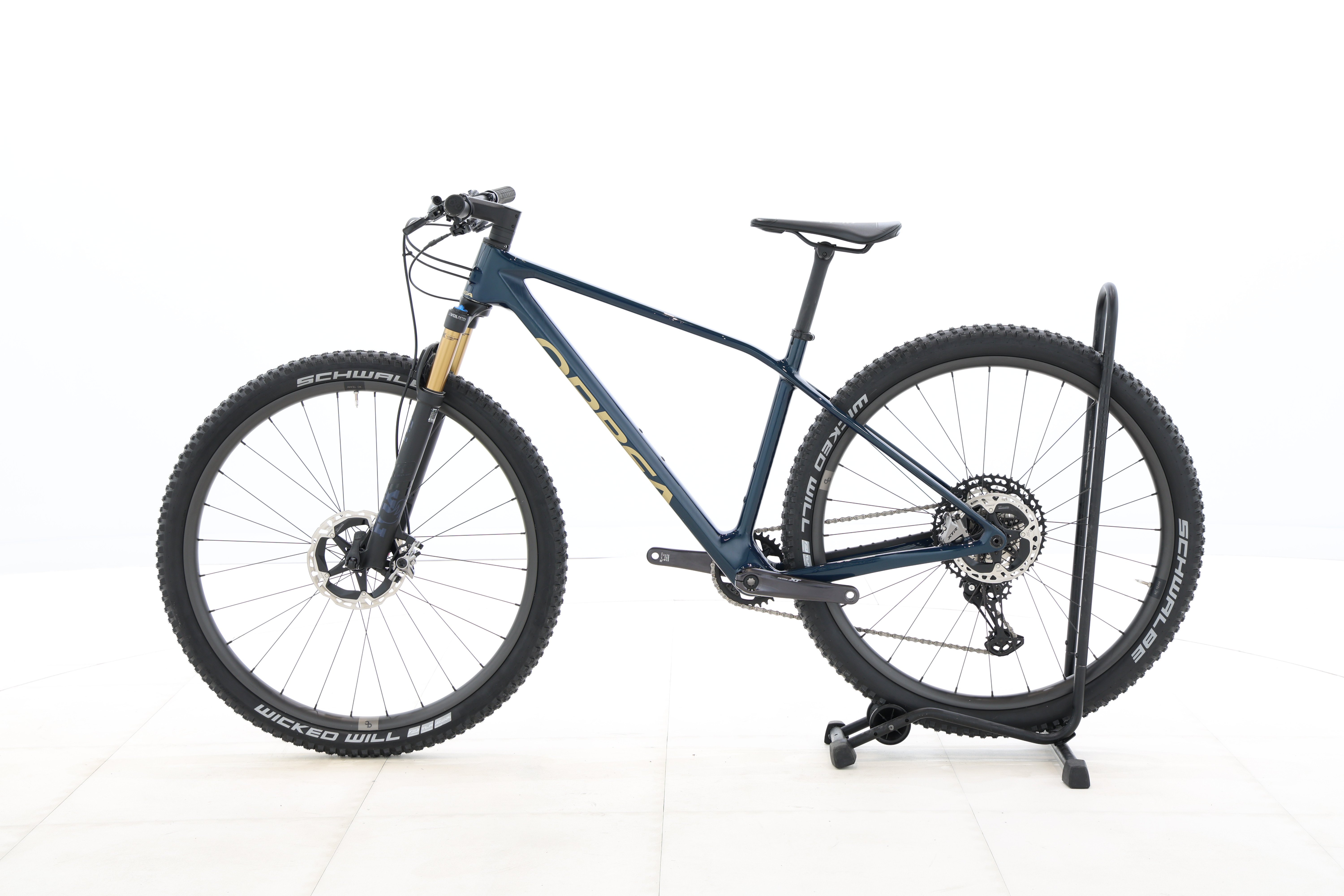 22f9cbdb-9218-47f2-b1e5-f09e1ed06f82