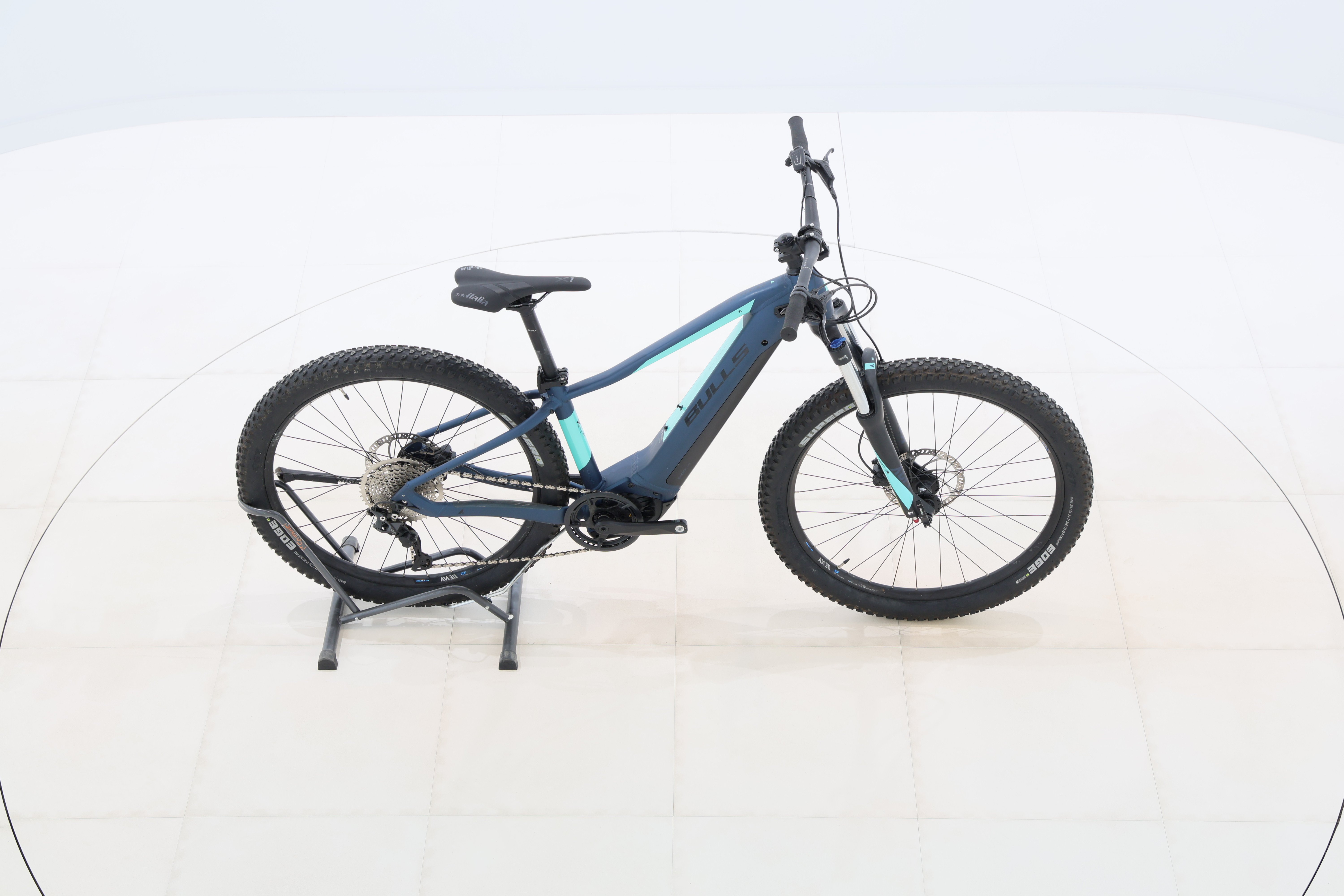 d0b30cc0-d099-43eb-a92f-95be63499b12