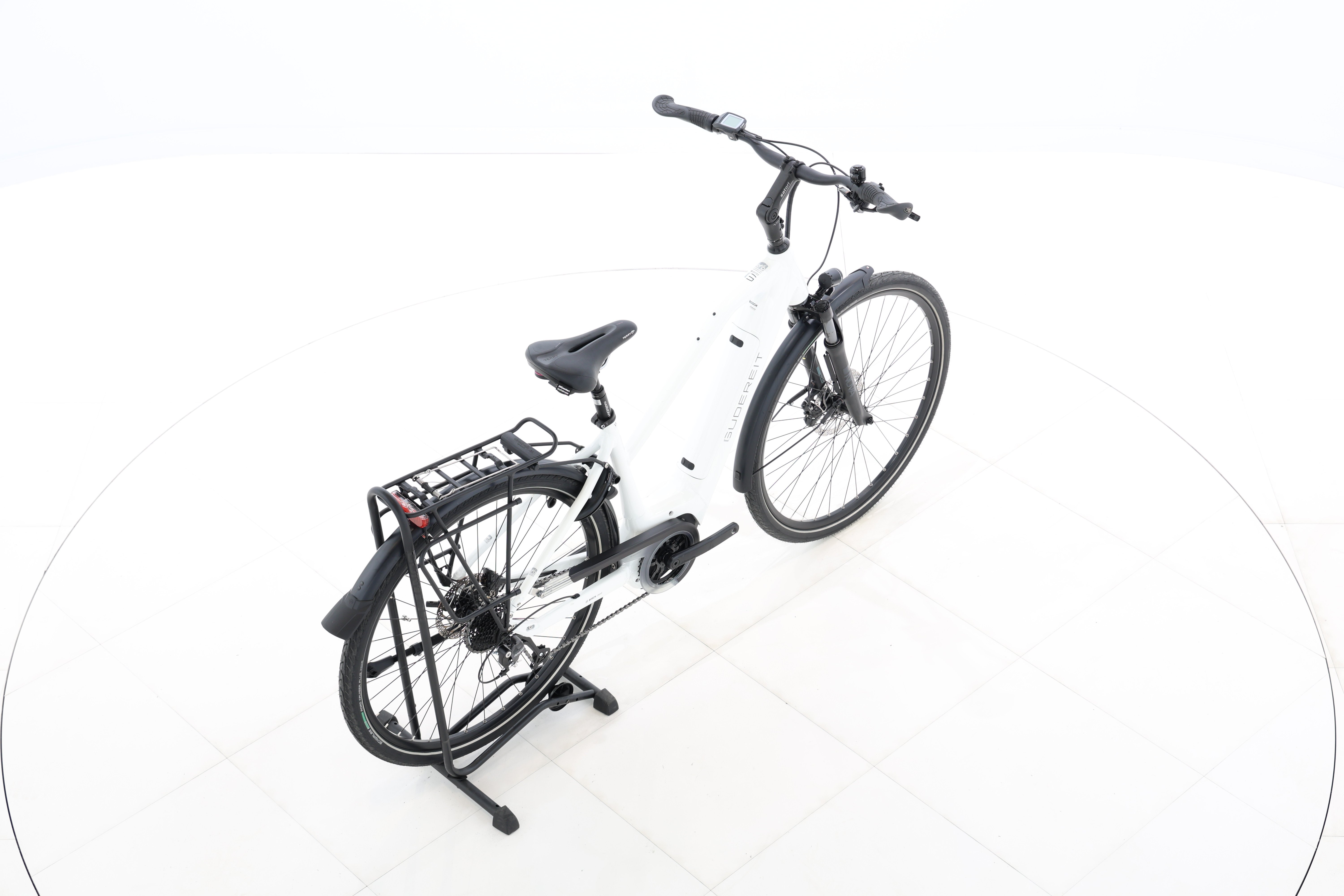 f02d9943-372e-4dcc-baf6-b7896cc6e686