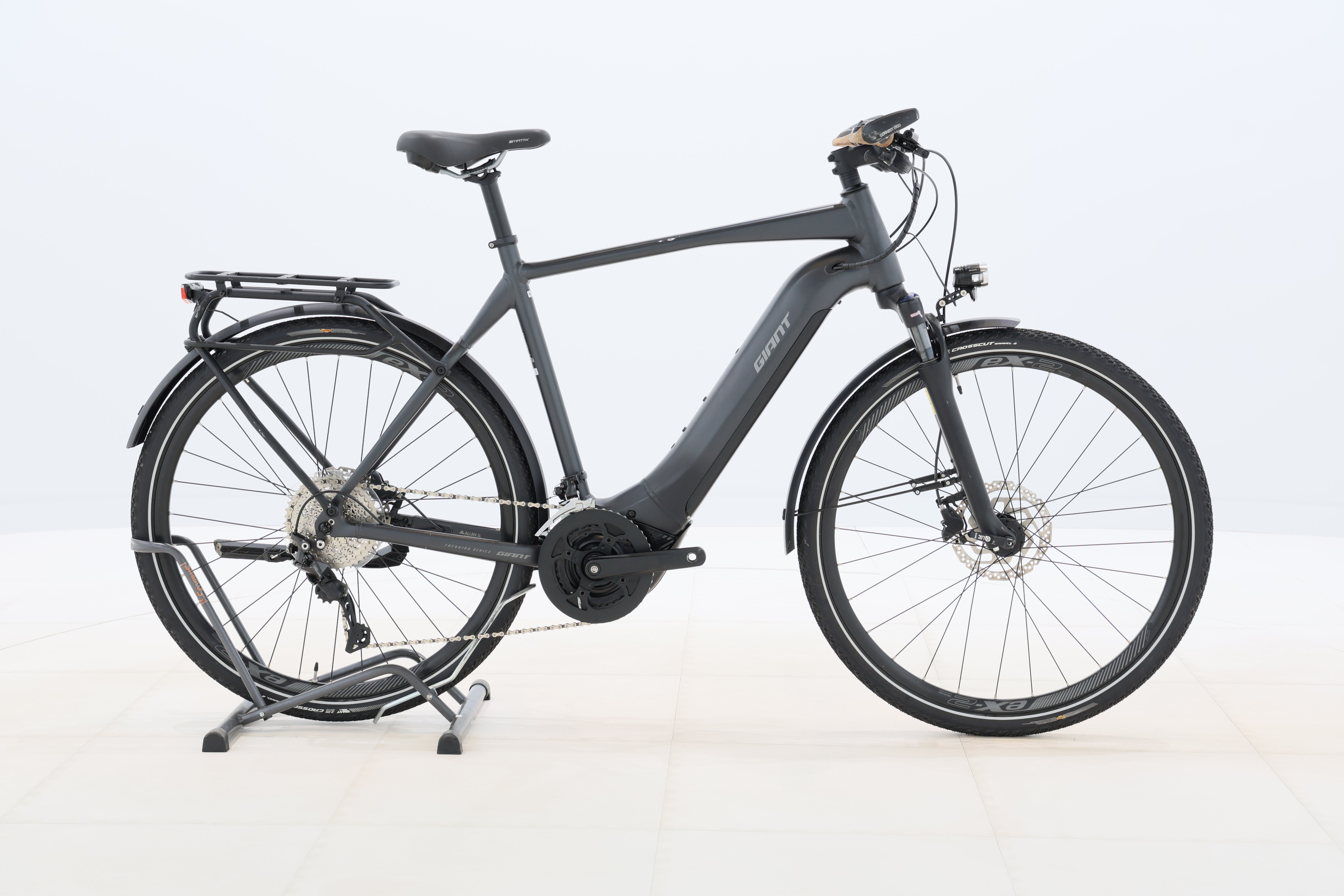 b904a6b9-3c4d-449d-bd00-9026a676a418