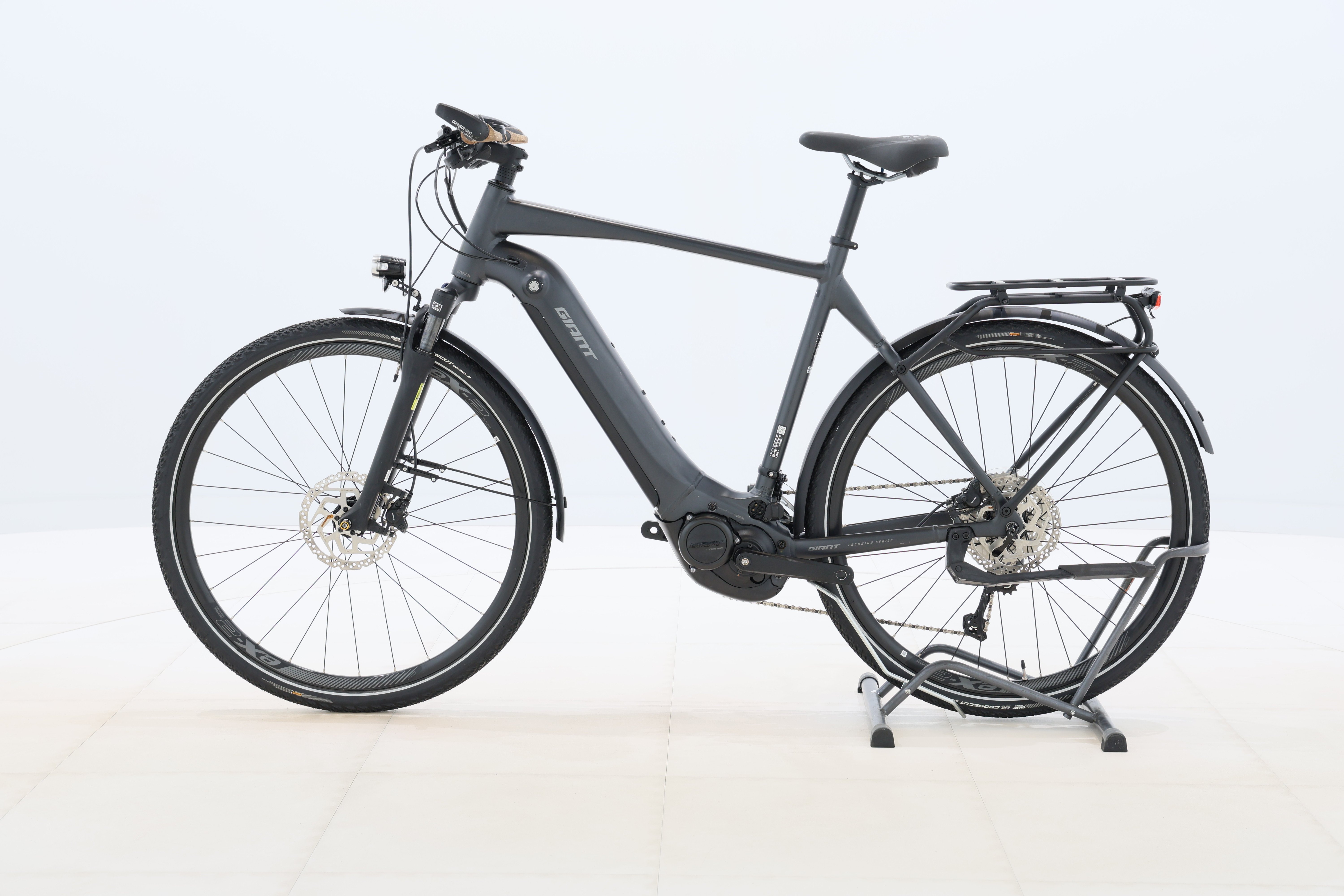 b904a6b9-3c4d-449d-bd00-9026a676a418