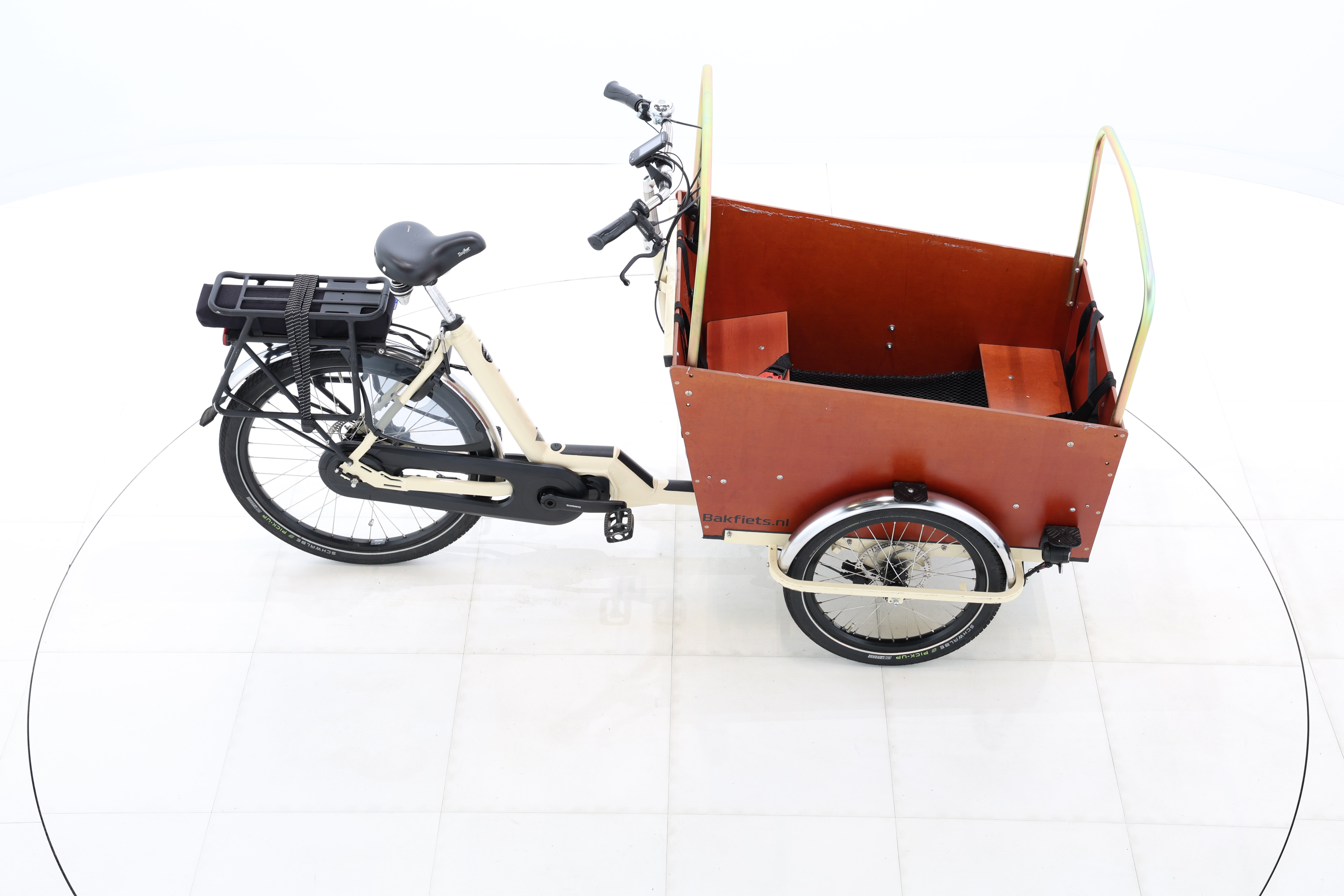 b6e64f68-e35b-4ebc-90ca-7851966854ed