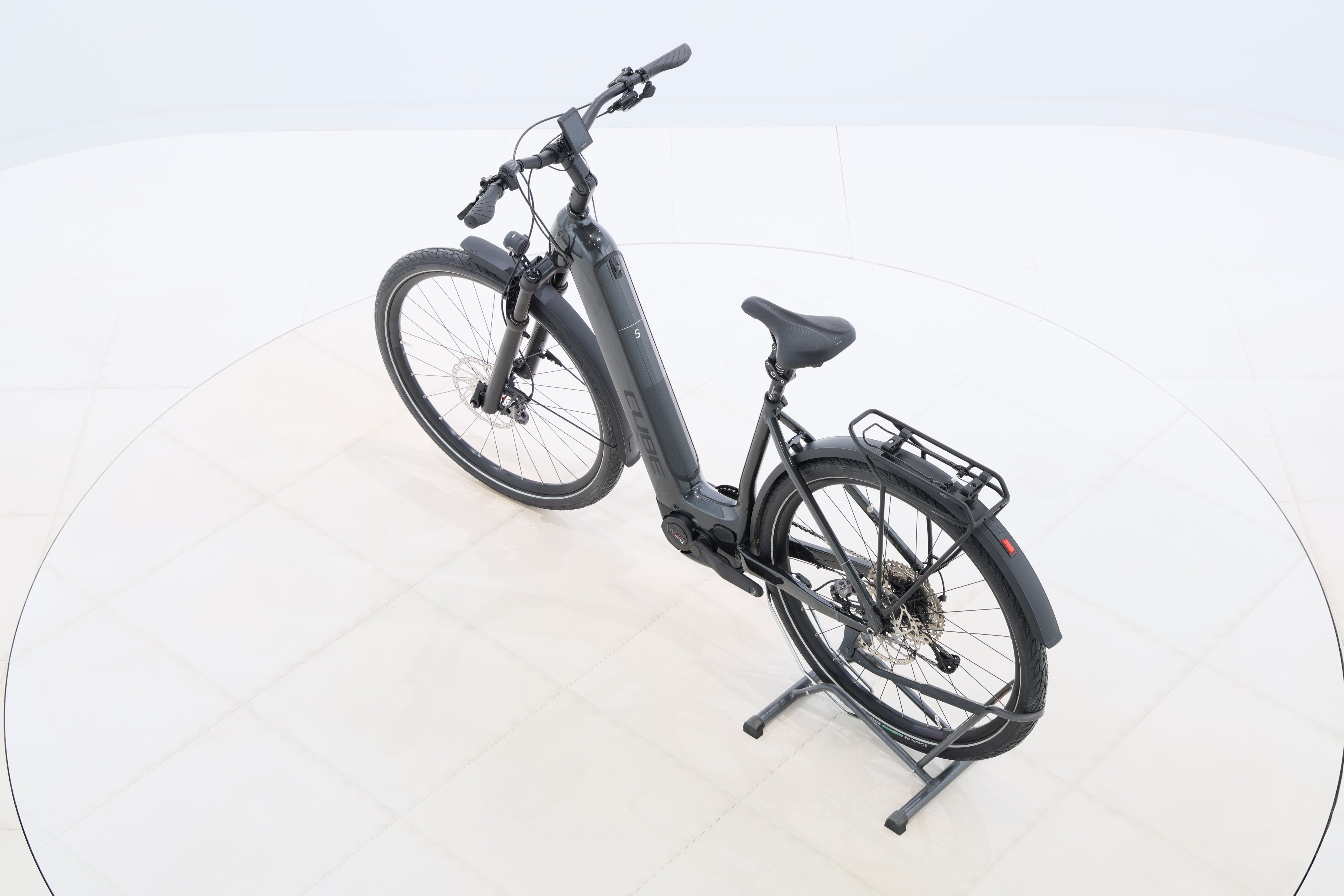 12e403d5-c79d-411d-99f2-4ea332d2d94b