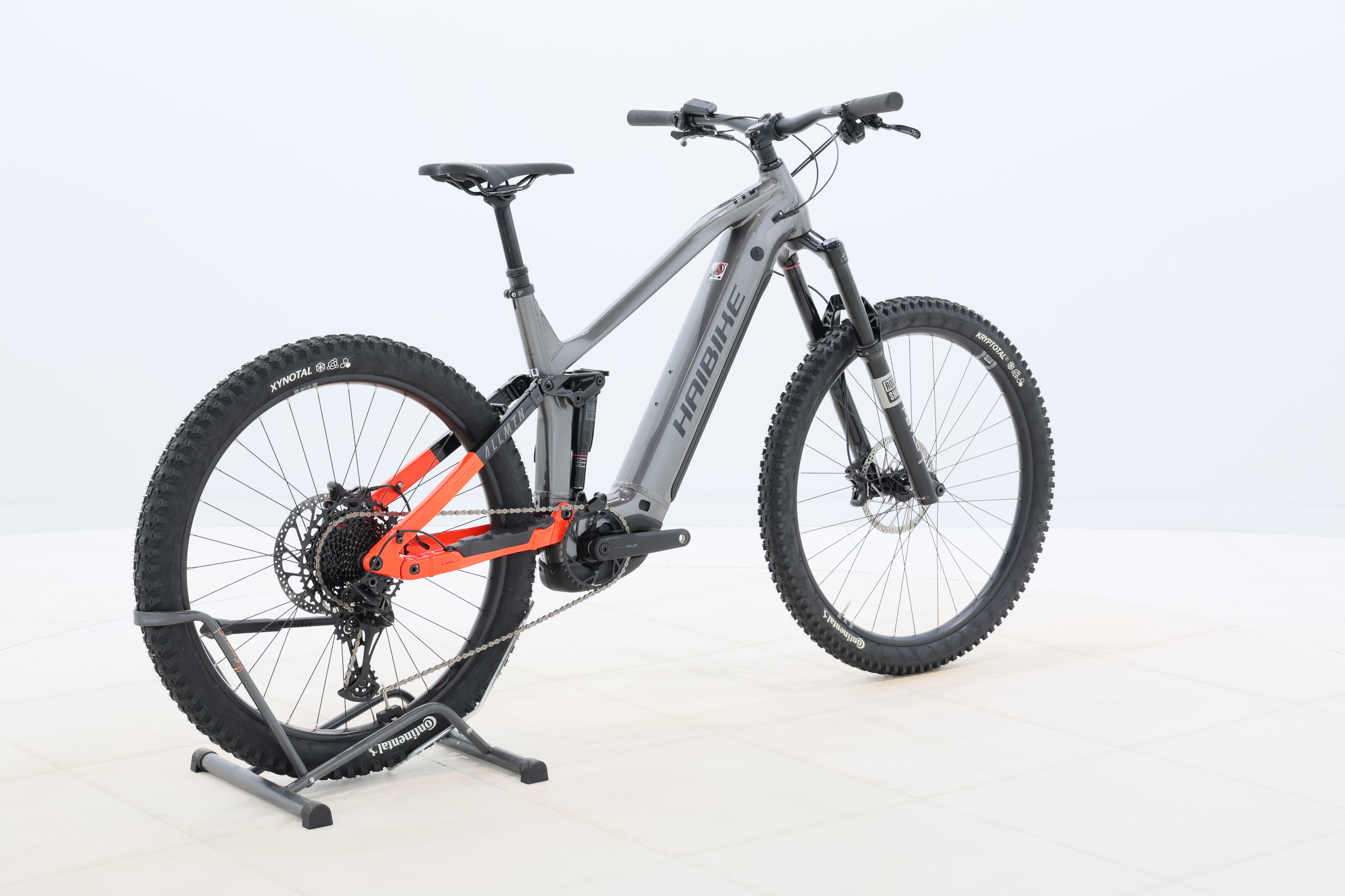 b9f7970e-e121-4dd7-b985-908319c6df6f