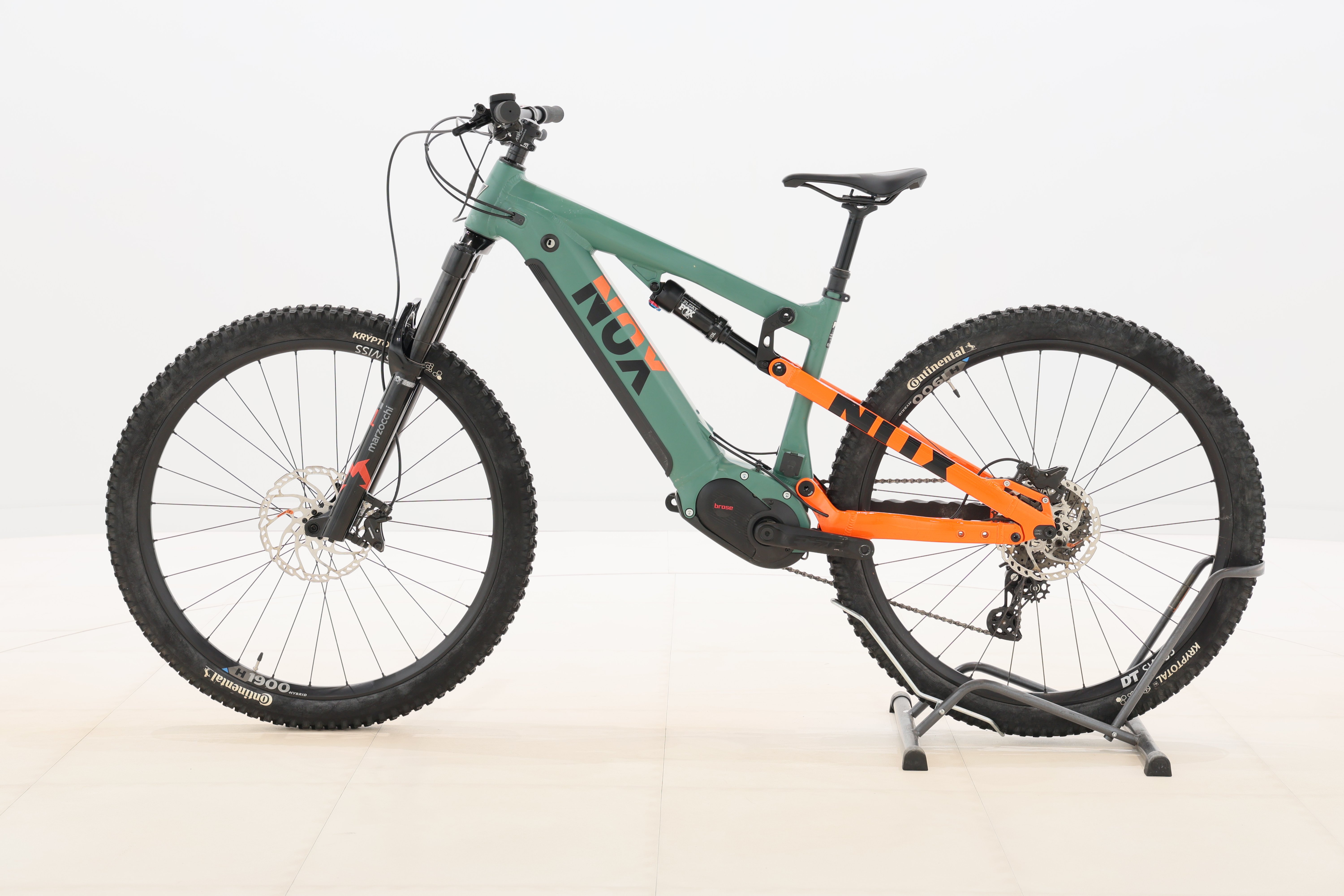 0d509a42-7881-4185-ba48-b8dd5fd17397