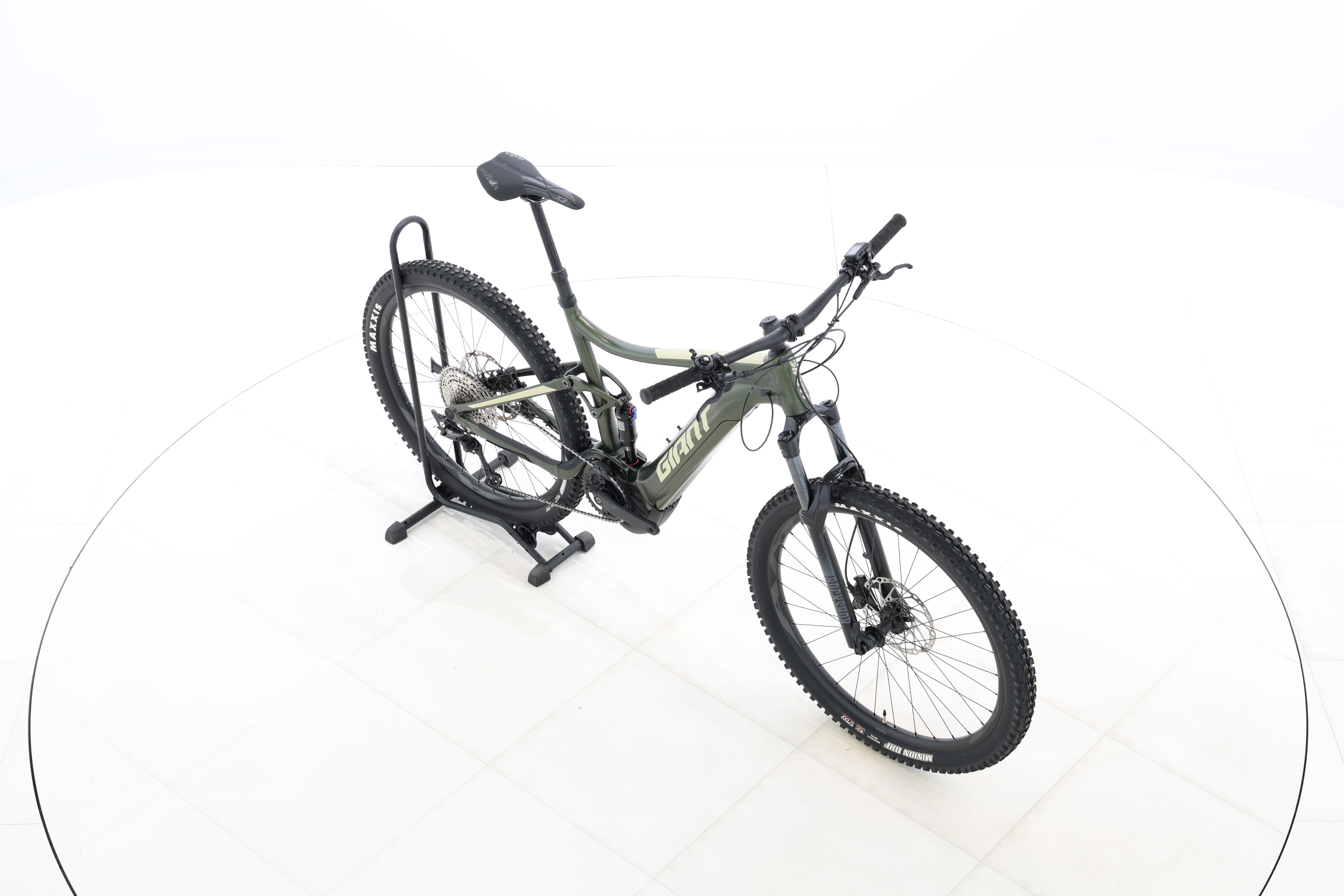 ffe18237-bd94-42f9-8559-09bb5a49e283