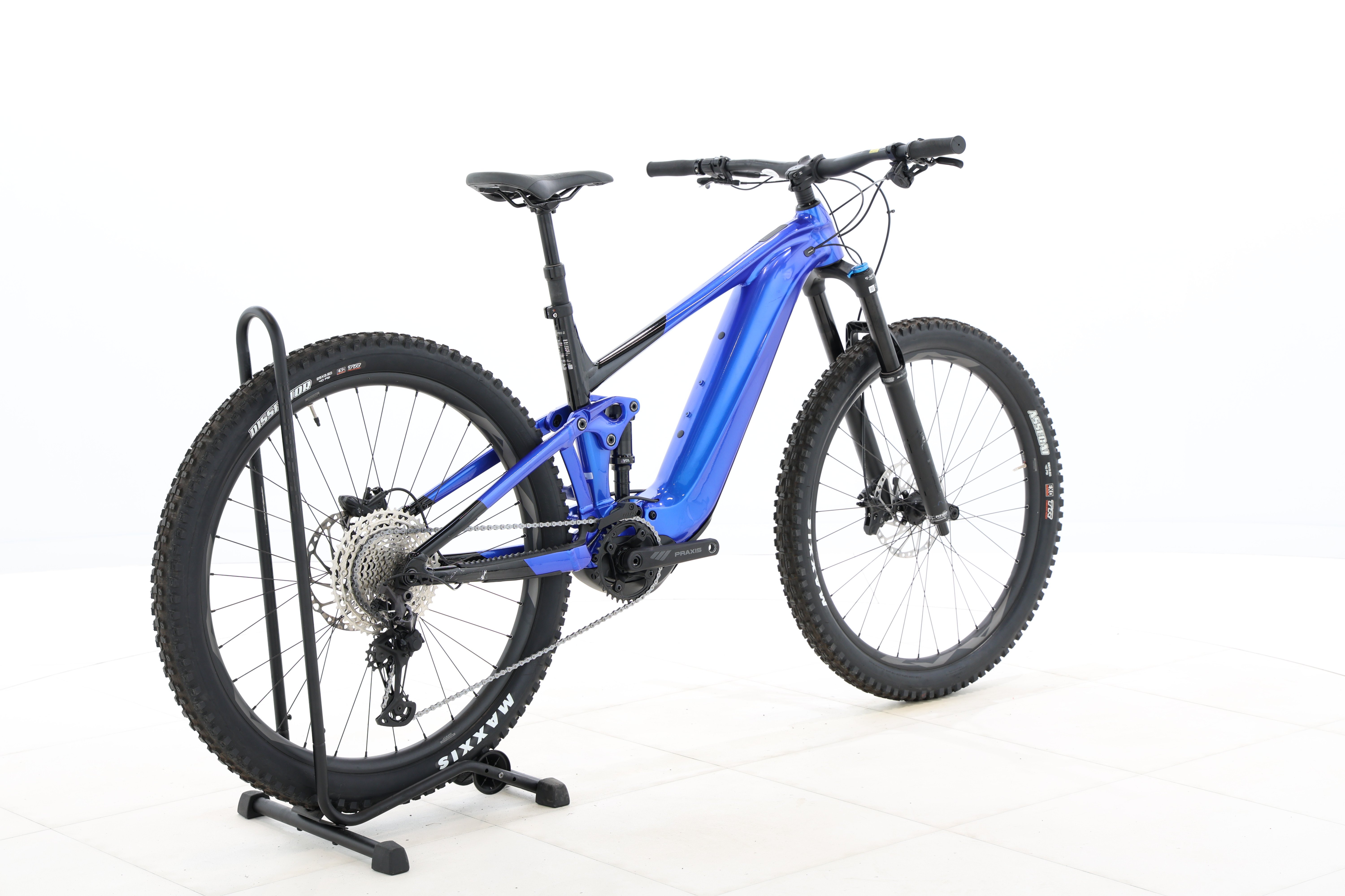 fedb460f-79b8-4446-affc-276d3b53f77a