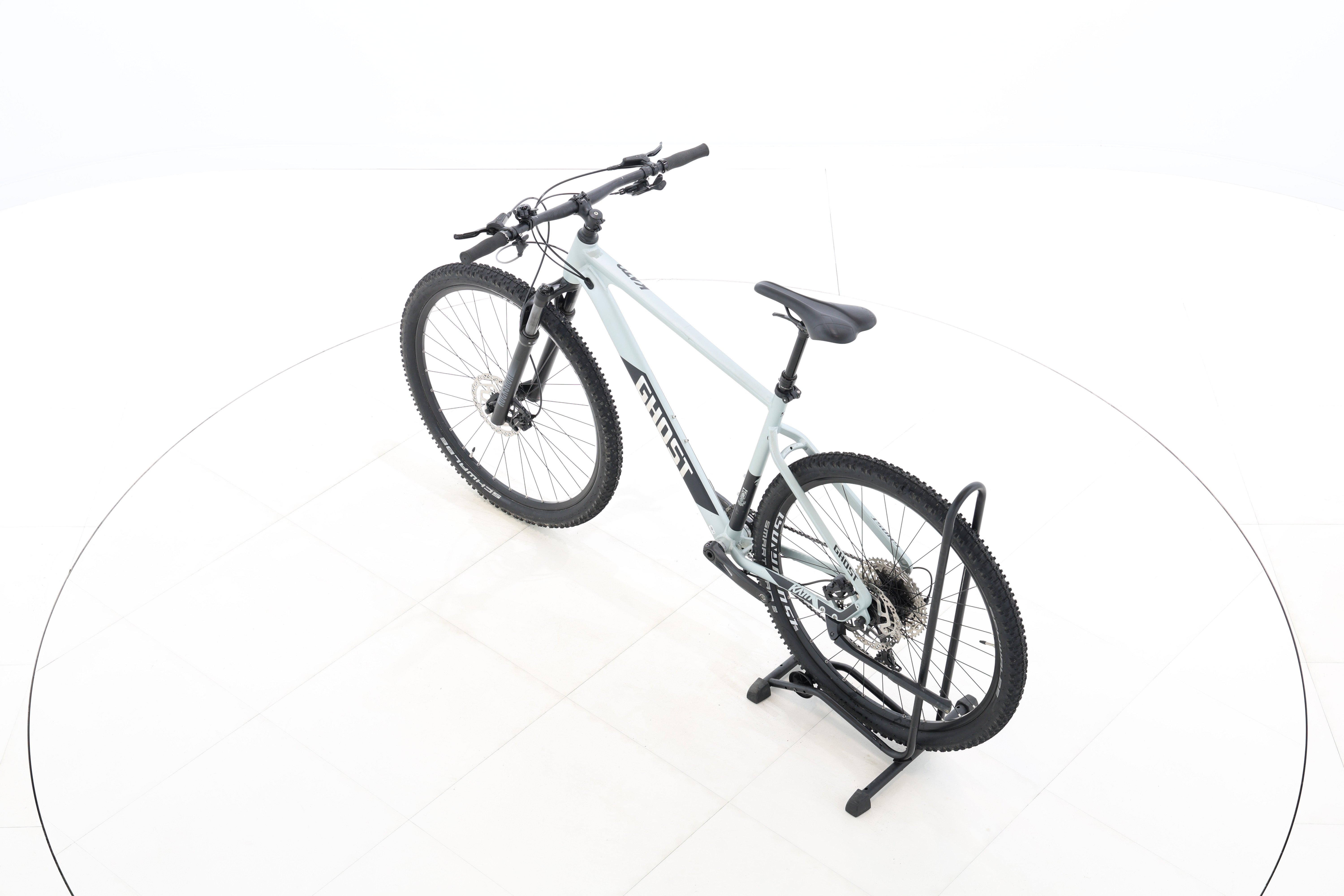 6c16645e-db59-4c47-8f9a-f1dd9d21655b