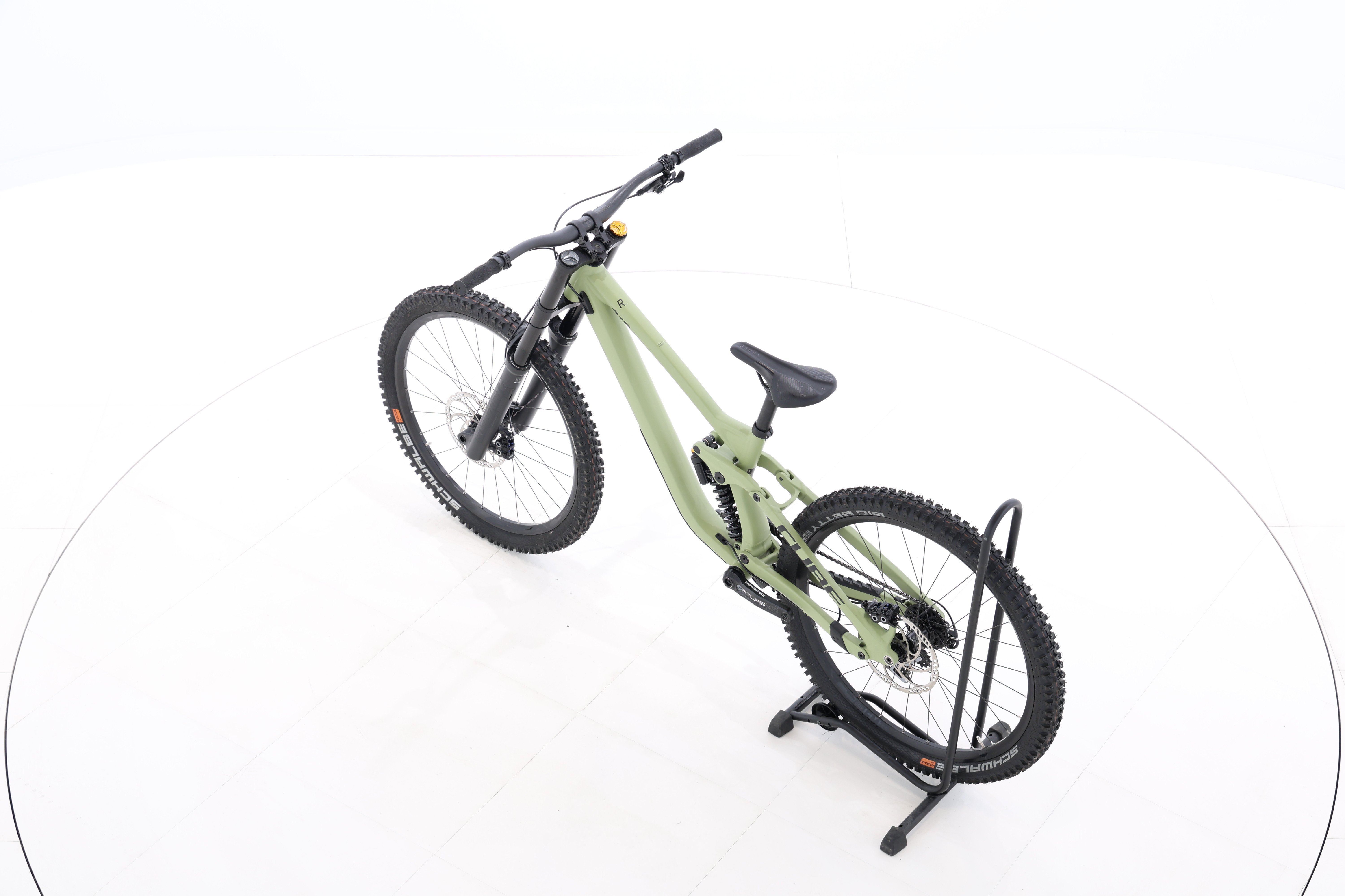 d130bf1d-f1f2-4eda-9632-a57cd191dc6f