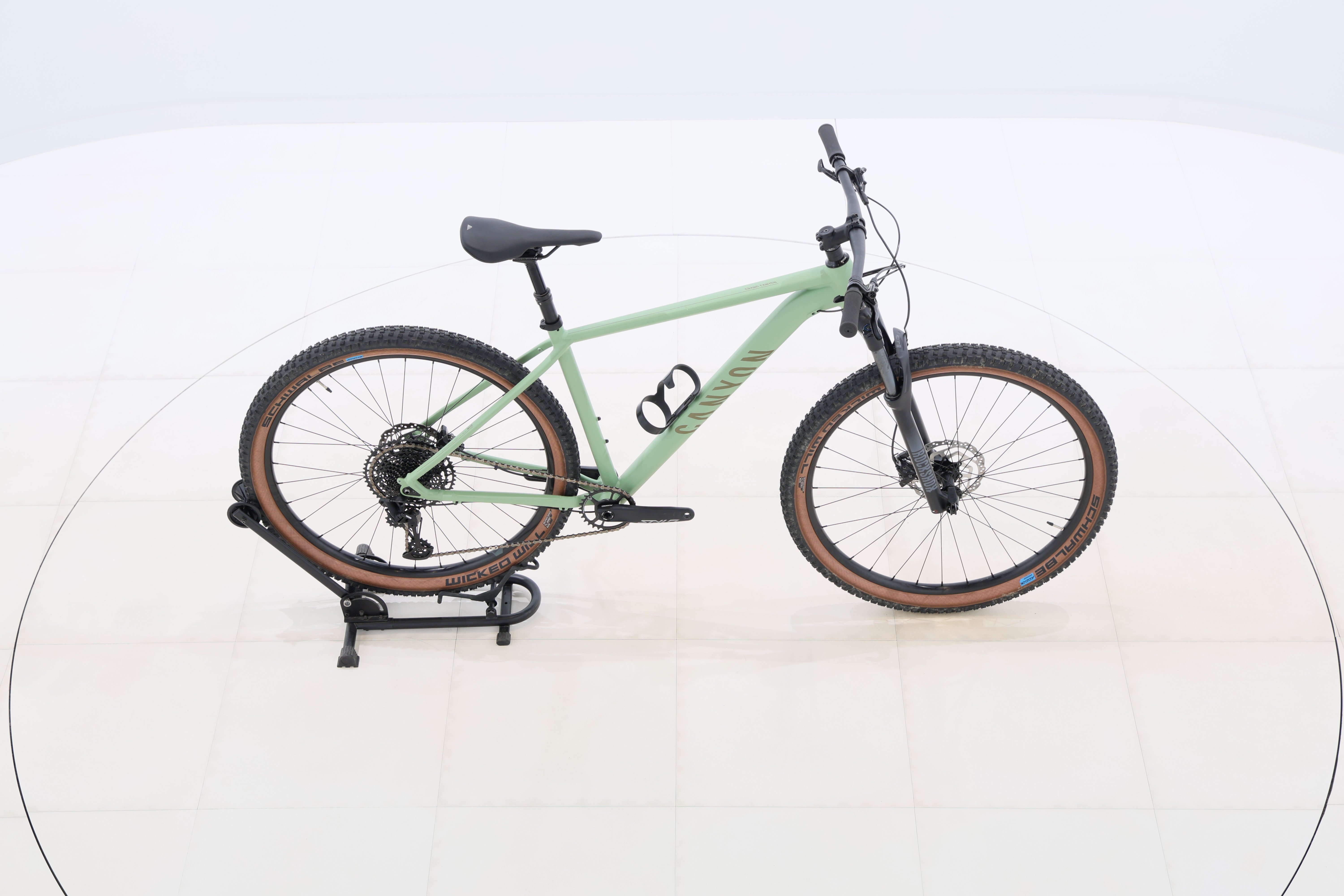 c52f41e8-296c-456e-93b8-d329c17aa8ac