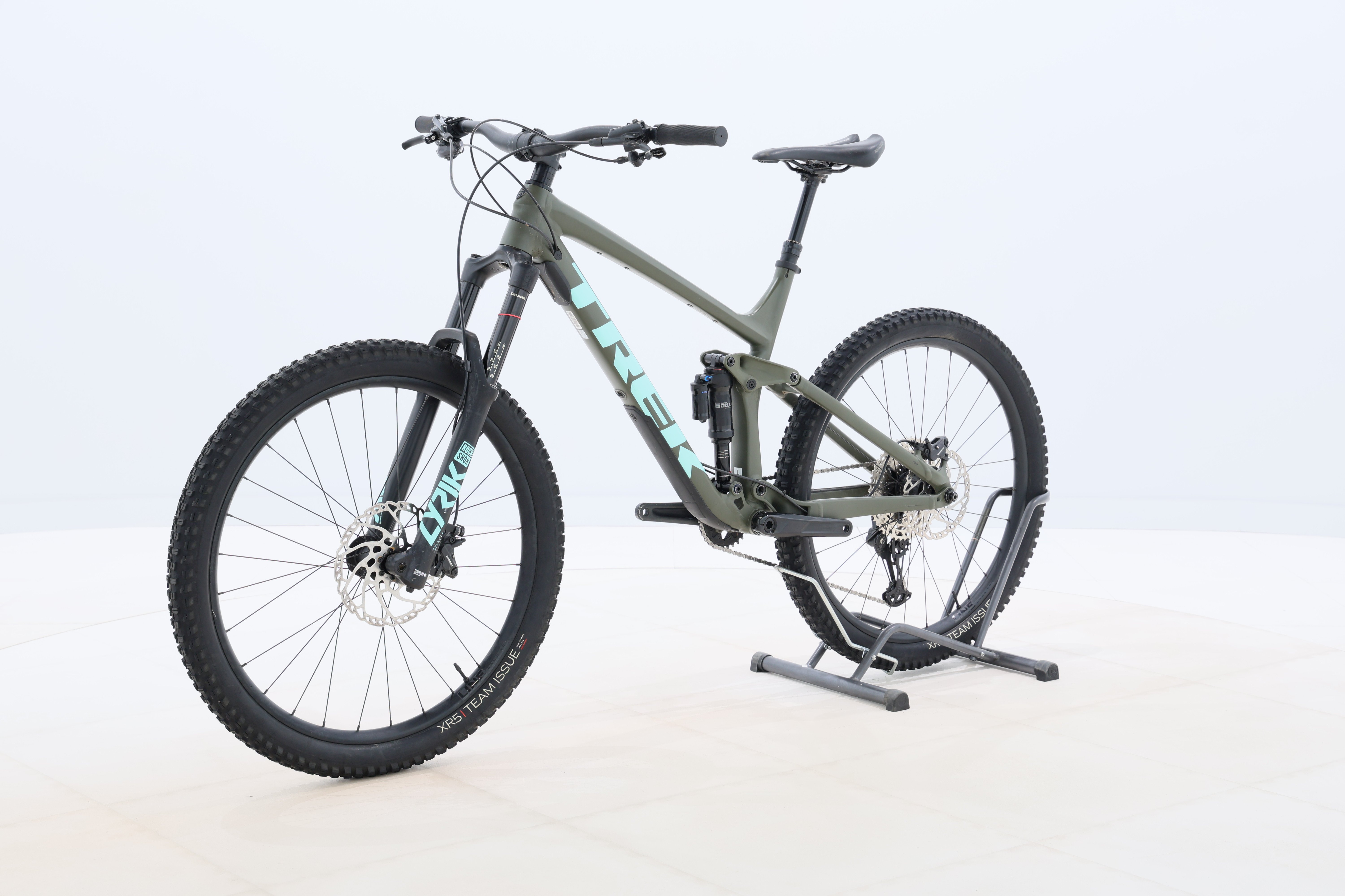 30a1a24b-e463-4487-a9f2-3c3782bc9d84