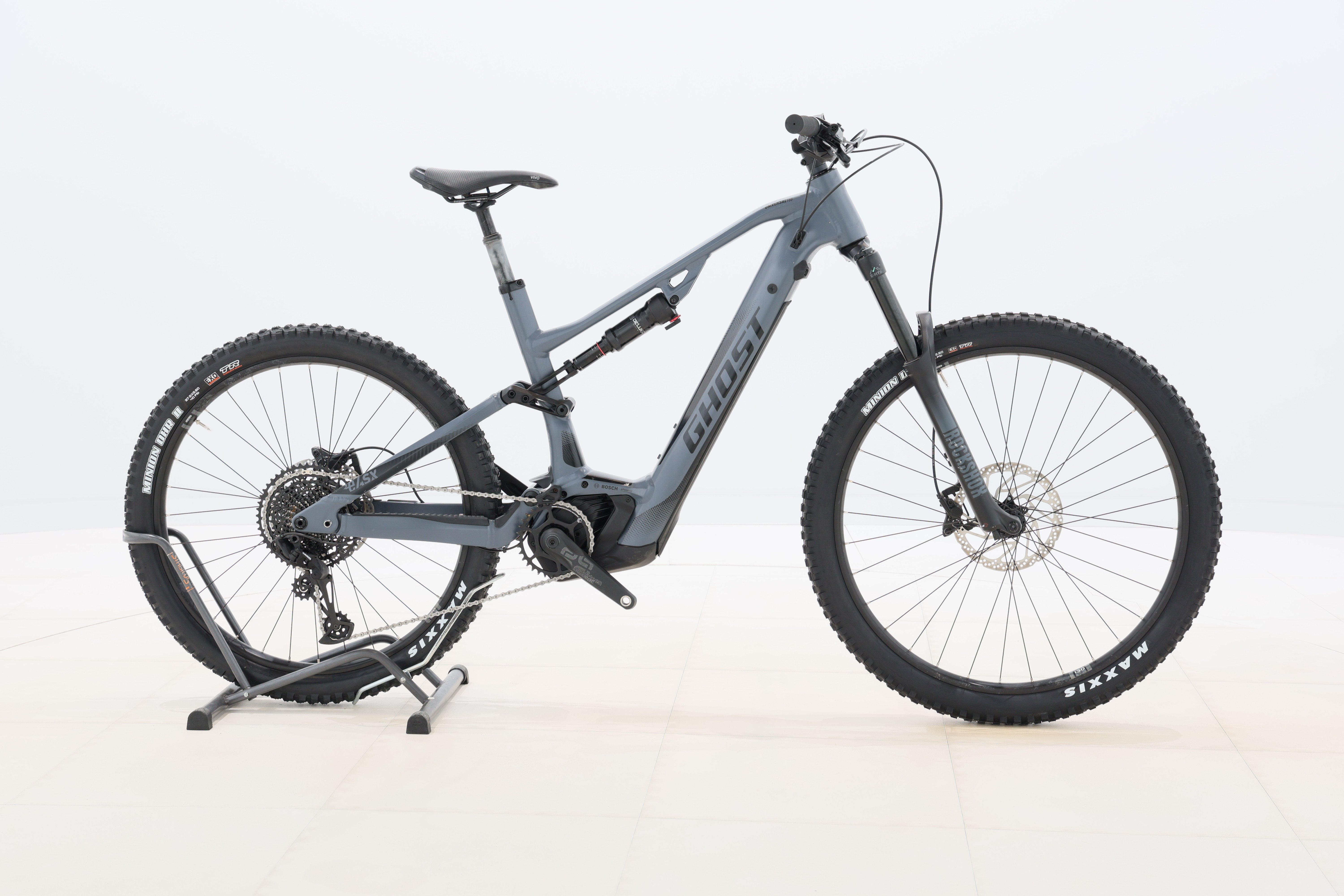 27e77f9f-77f7-4fa8-8fac-e1ccc29009ea