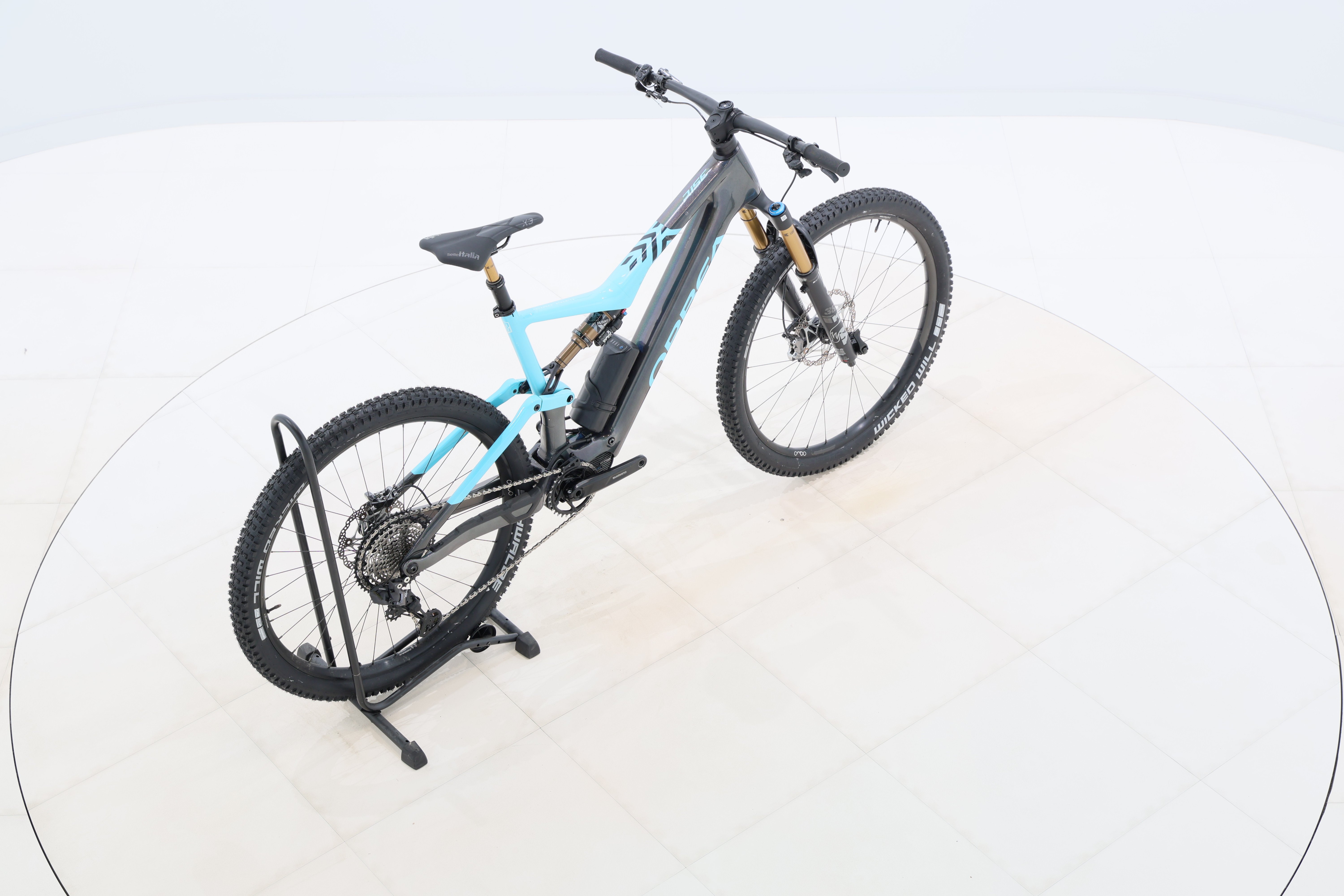 bc09d553-45bd-4ba1-a46f-e498eab6f283