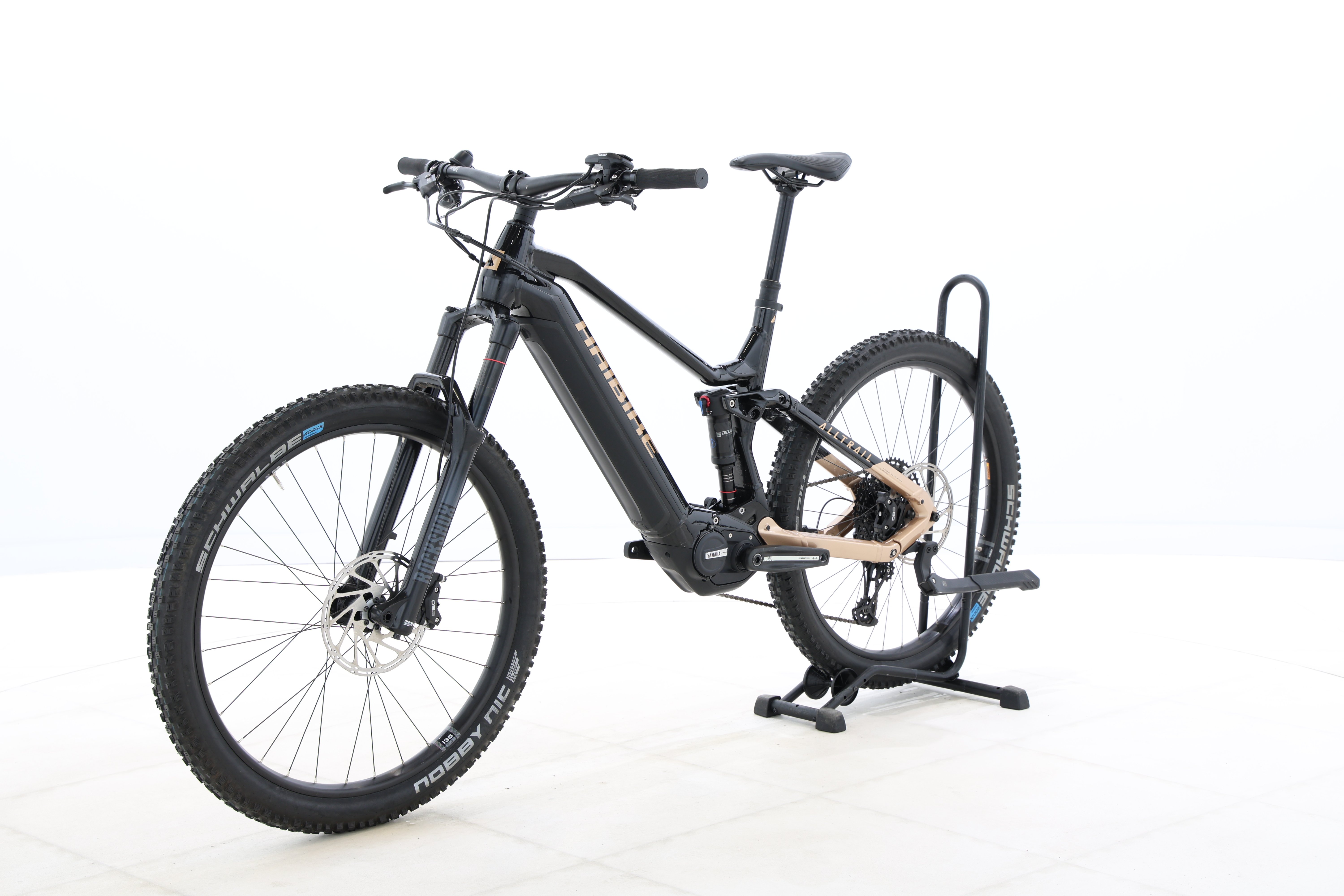 fffd26fa-70aa-4106-8ce0-3178704505cc