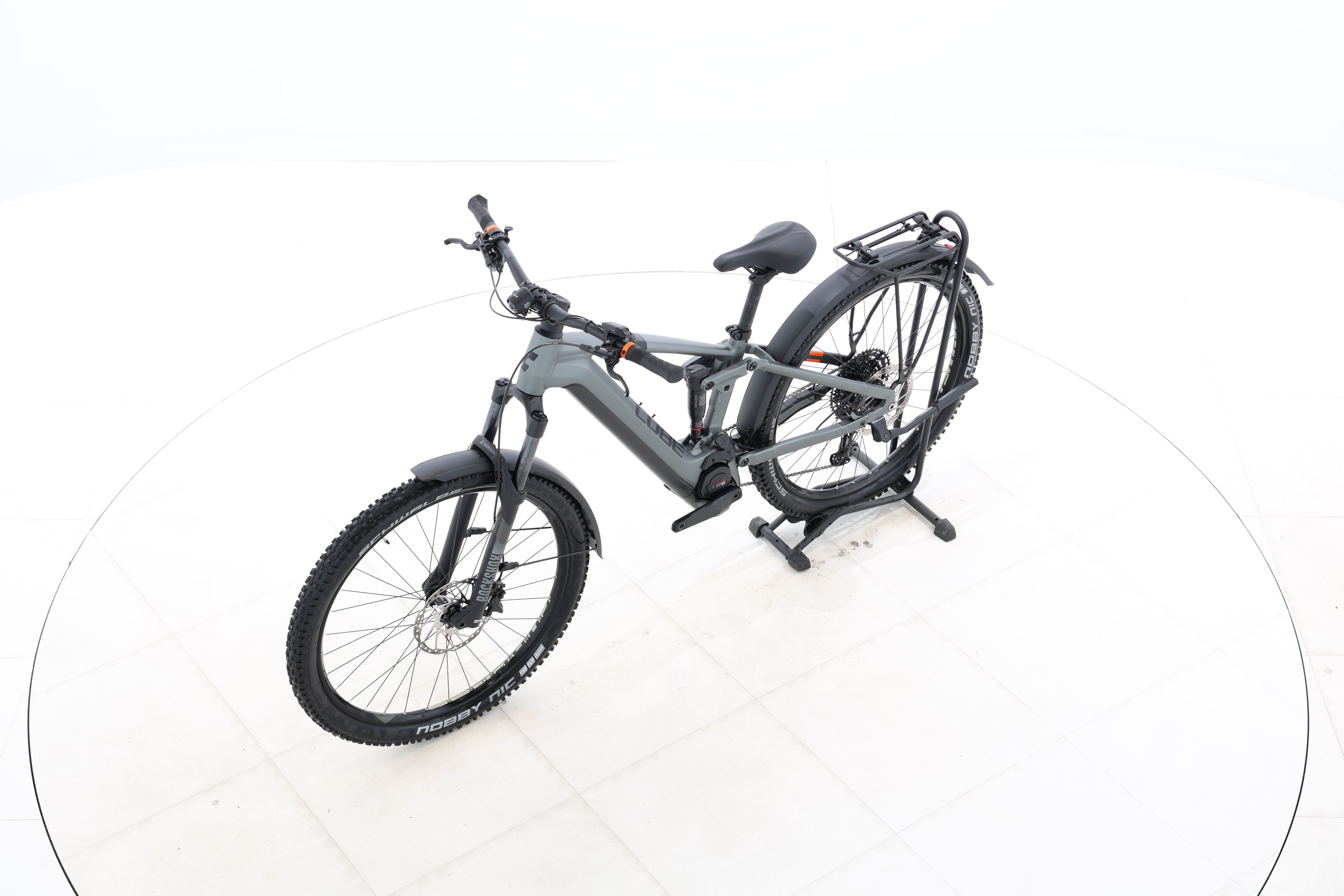 ff035423-f70e-4e3c-86be-5e17808efad3