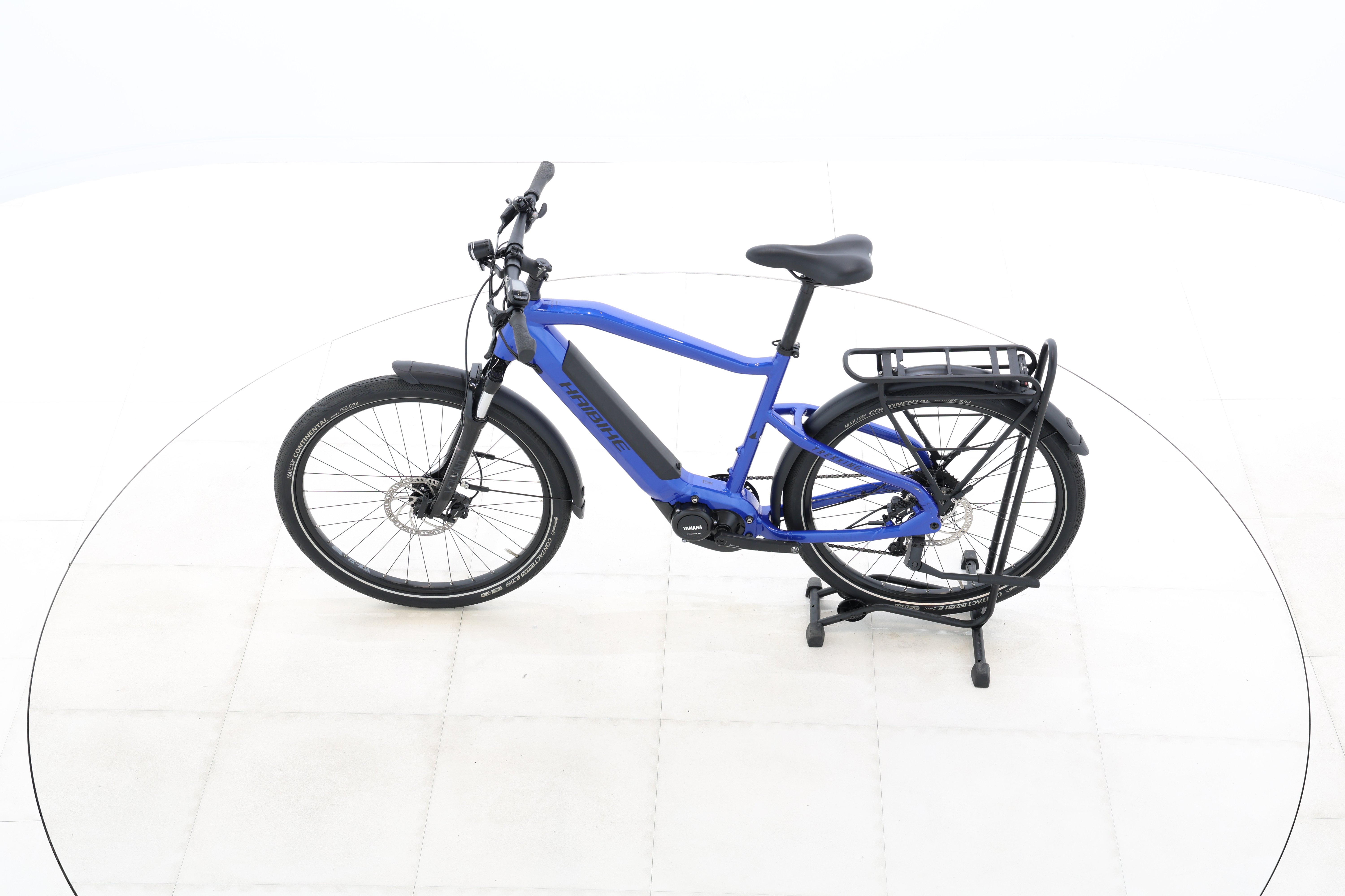 d93324ef-9334-4d94-8f6d-f3f38e7d8d7d