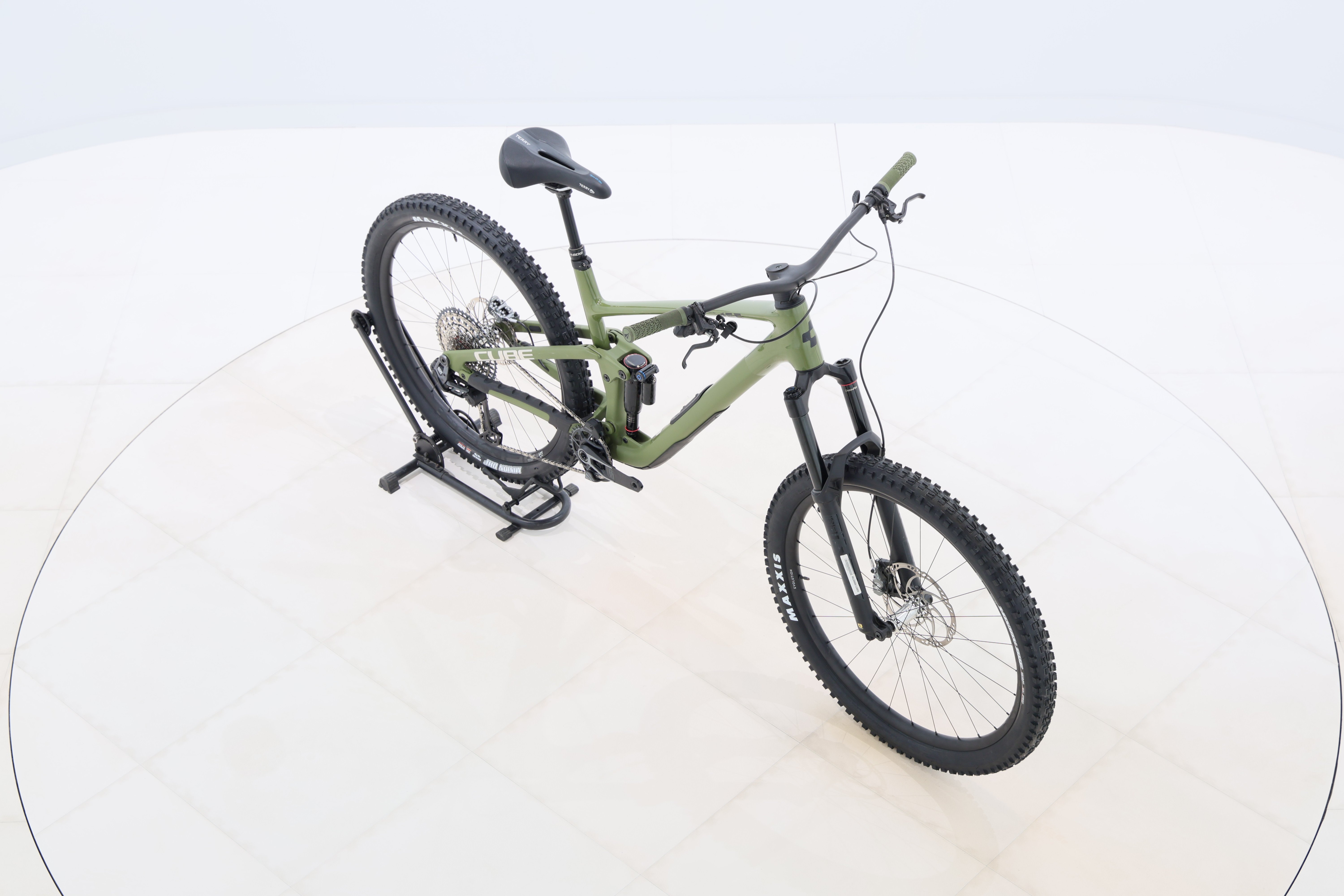 e4c56efc-748f-4b00-84af-1fd32a22fe03