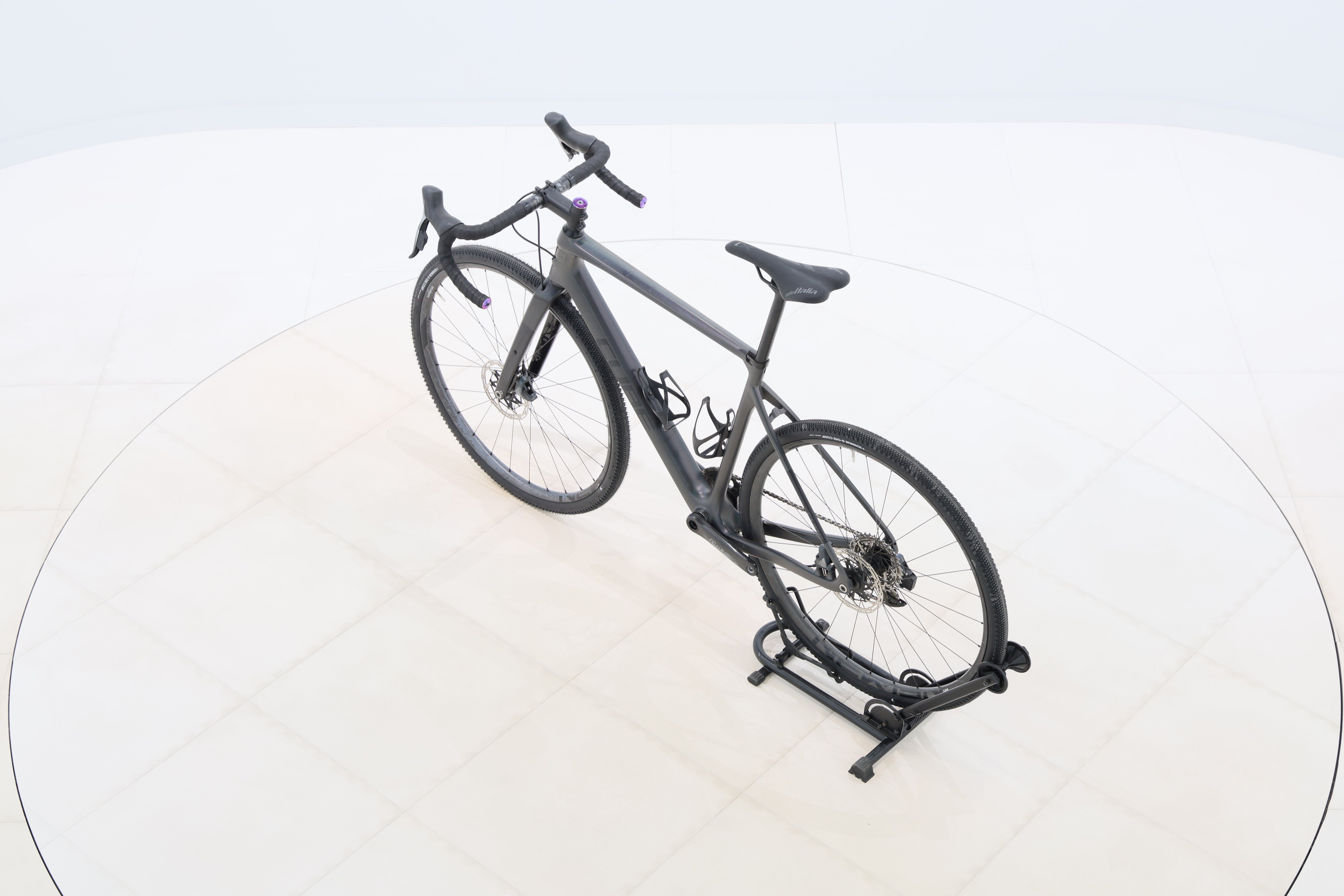 cb90dac5-e7f4-4d49-928f-4daa13267046