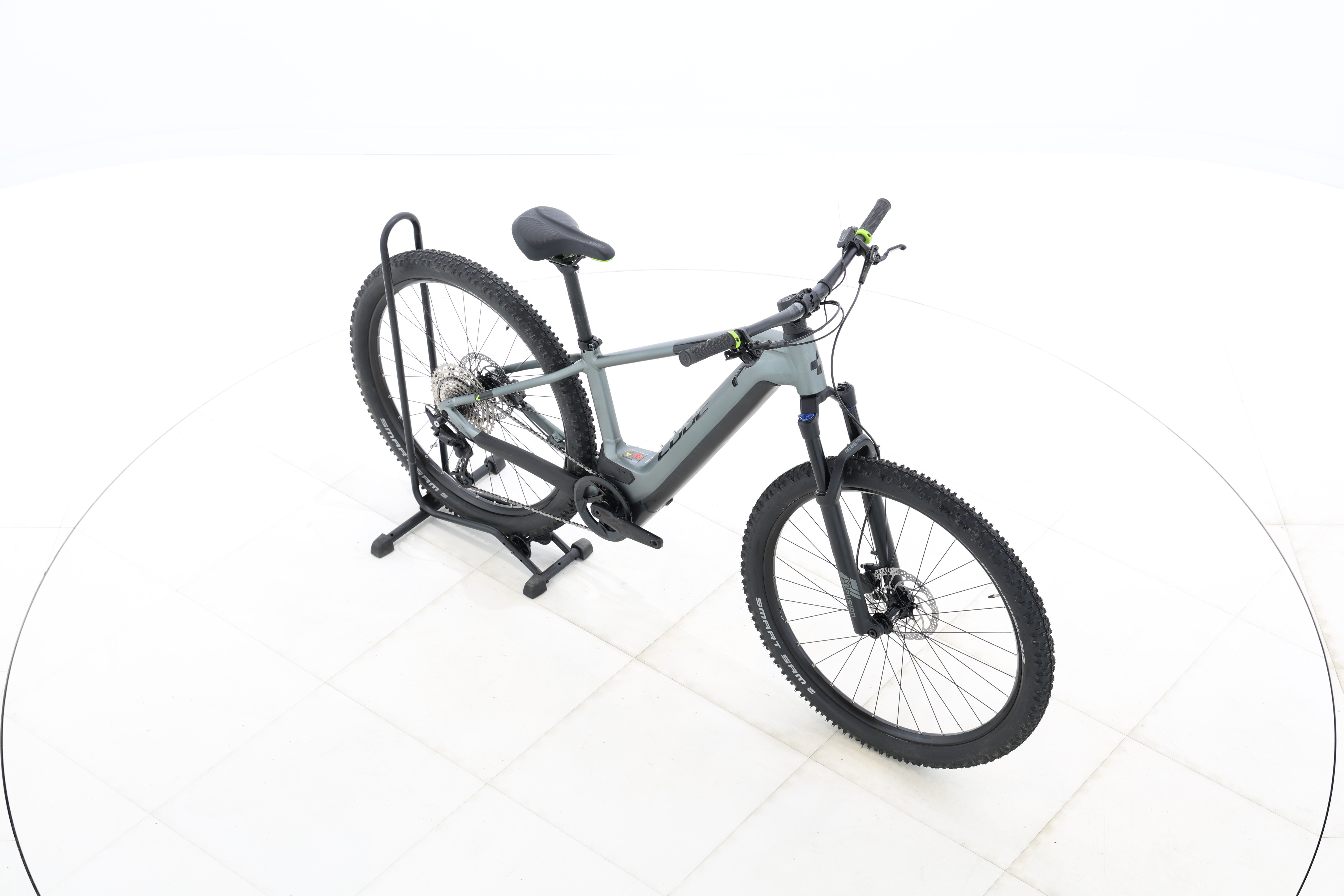 125ad7e6-134e-425c-a0da-8c2973f9f798