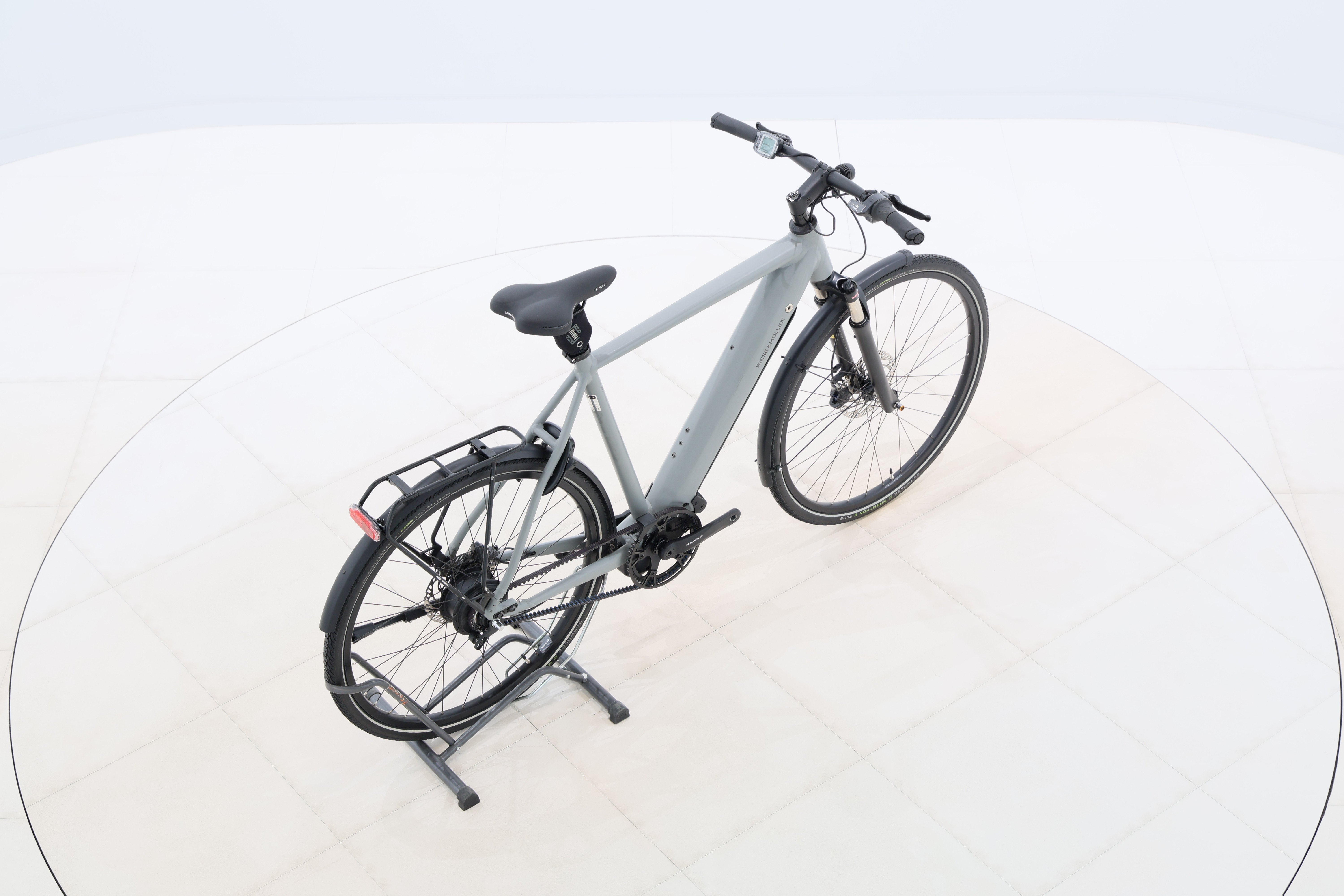 9df8437f-a860-4c26-ae63-d9bd74e38e1d