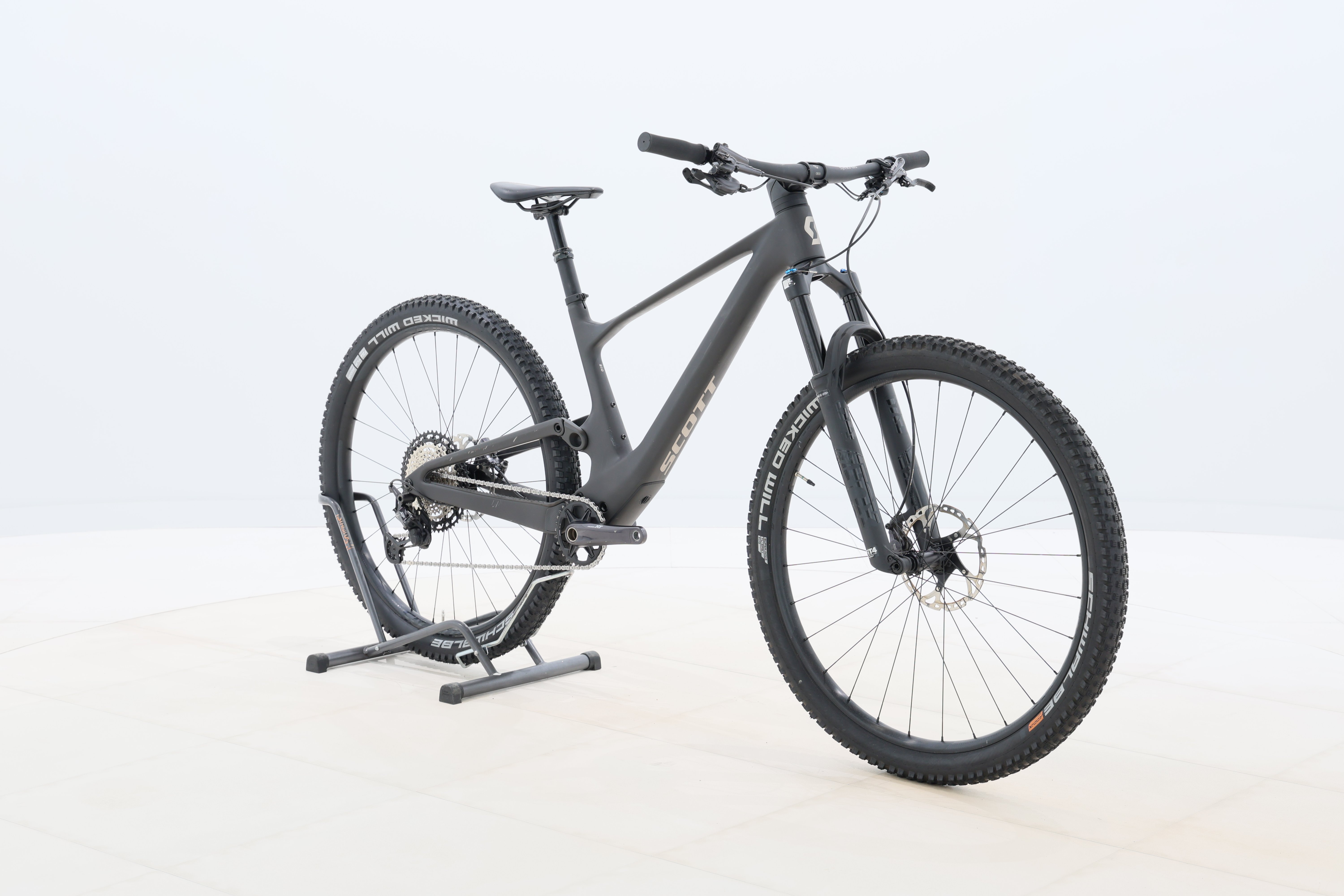 c035e1c7-5a40-4f8b-ac5f-83f23eaef570