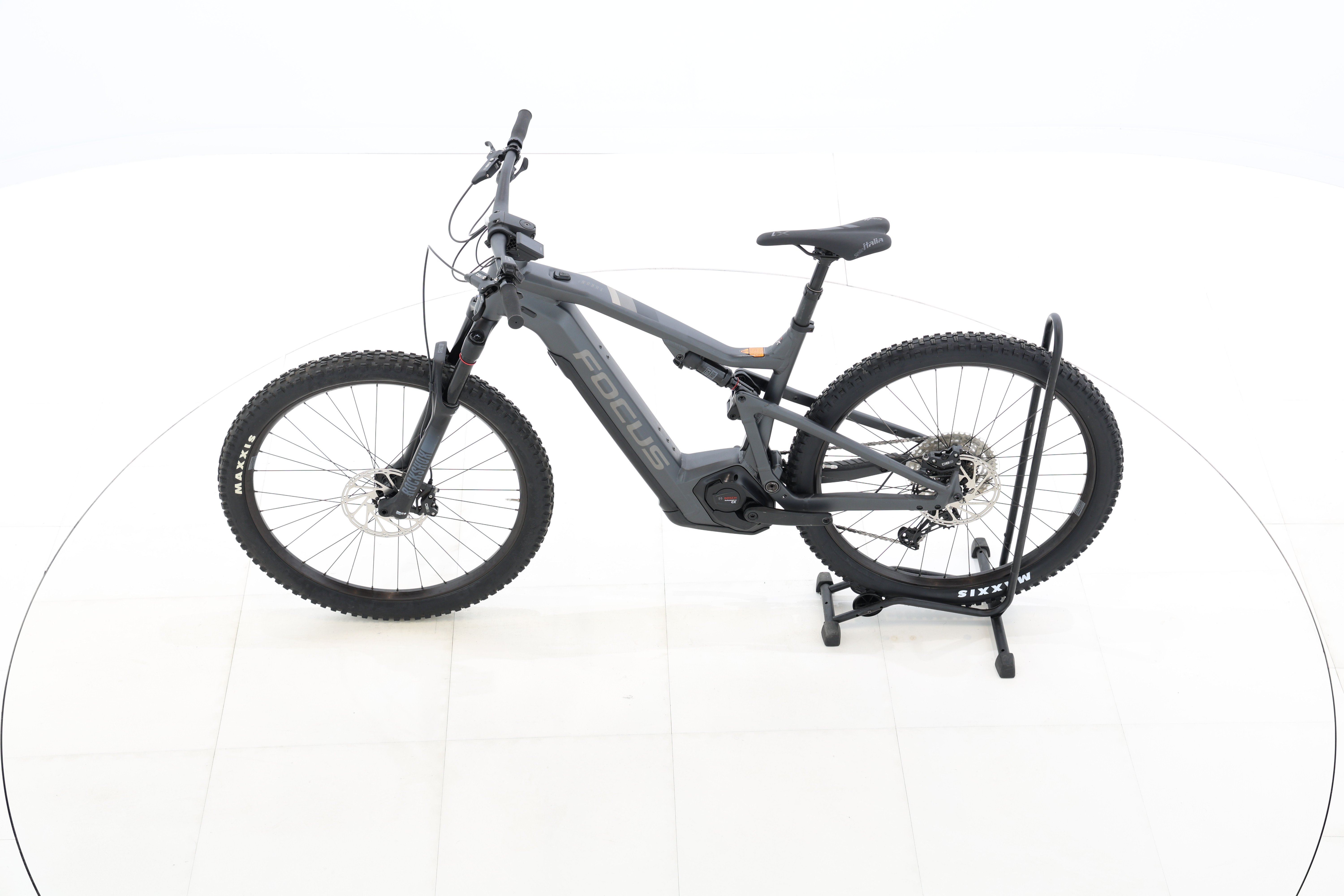 84d9cdd3-f045-4aaf-aabb-e708d56ff699