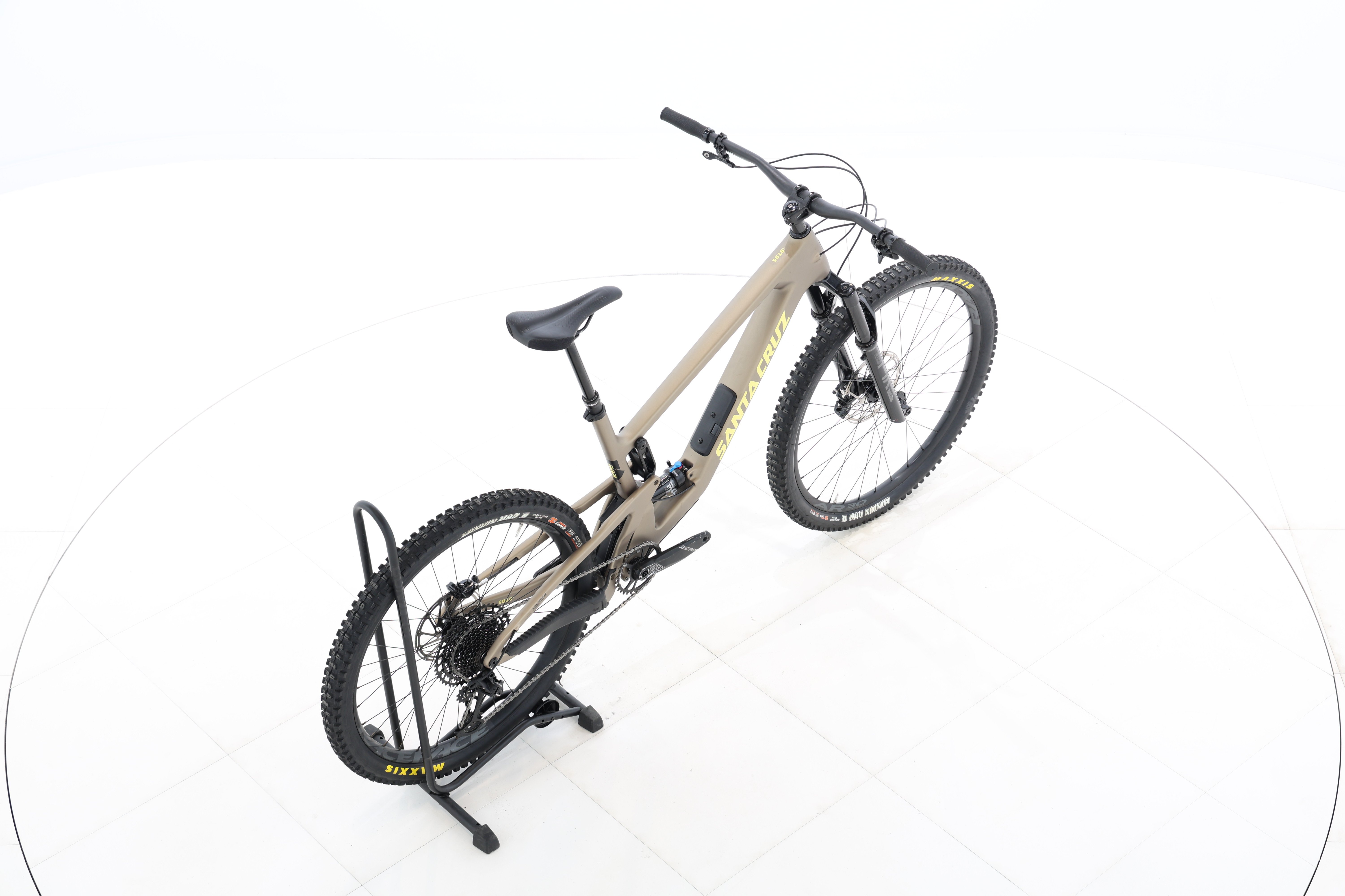 d9db816e-cf19-490c-9cb6-c620d108f75b