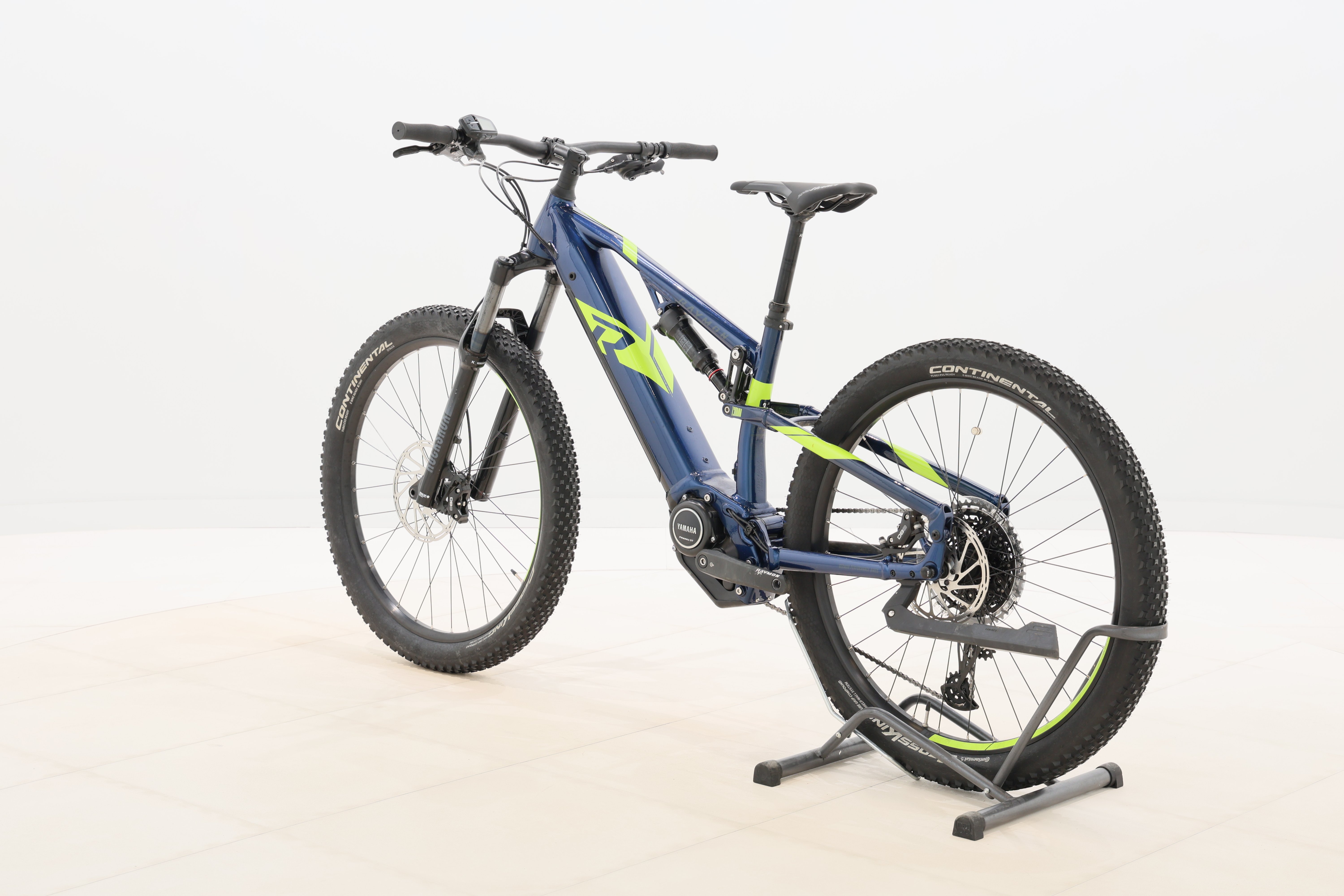 cf533bfb-5f63-45ba-a8b1-c375593c1345