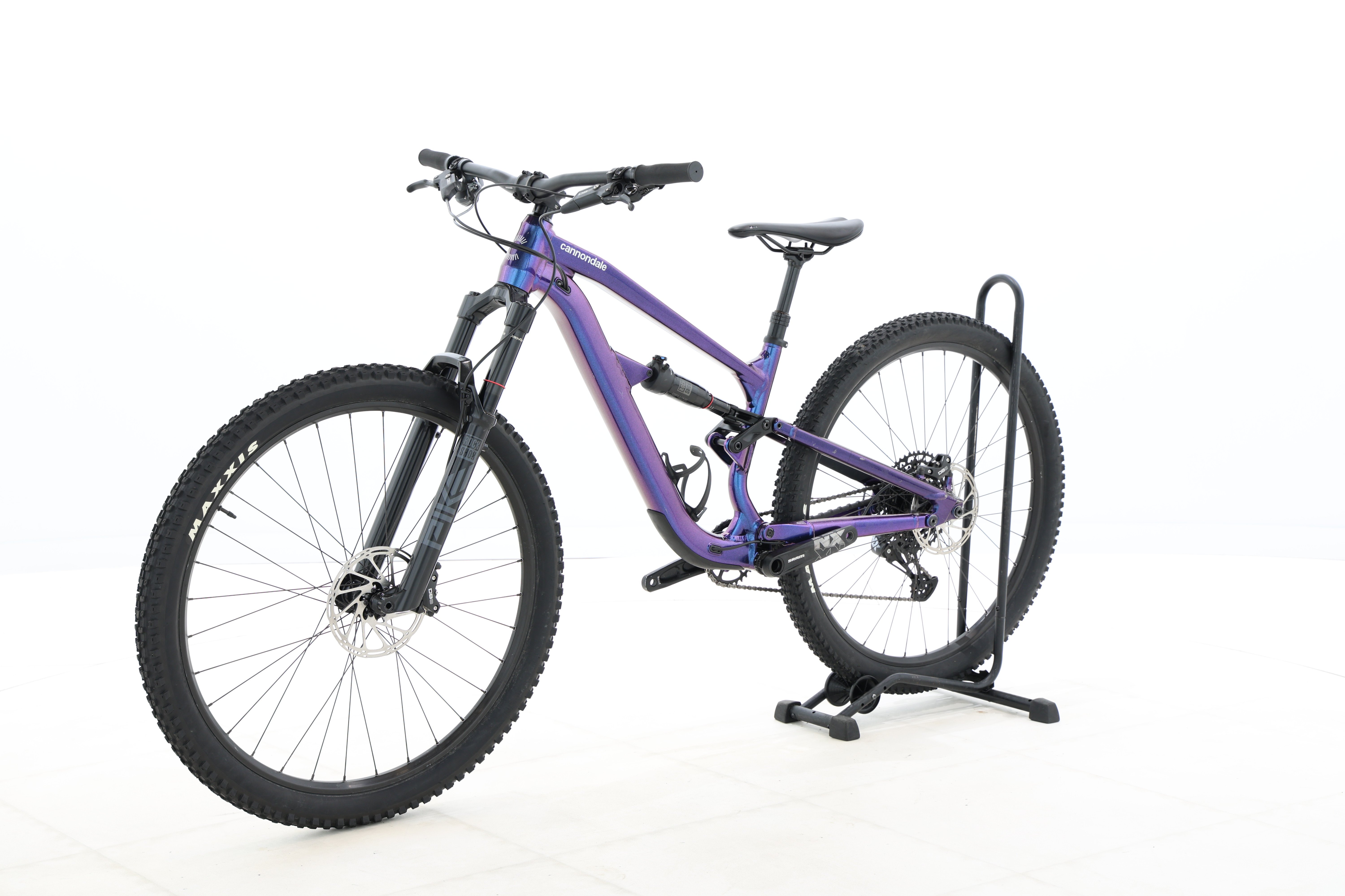 990c6a6a-949b-49fa-90c1-216859aec093