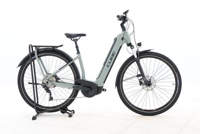 Cube Kathmandu Hybrid ONE 625 2023