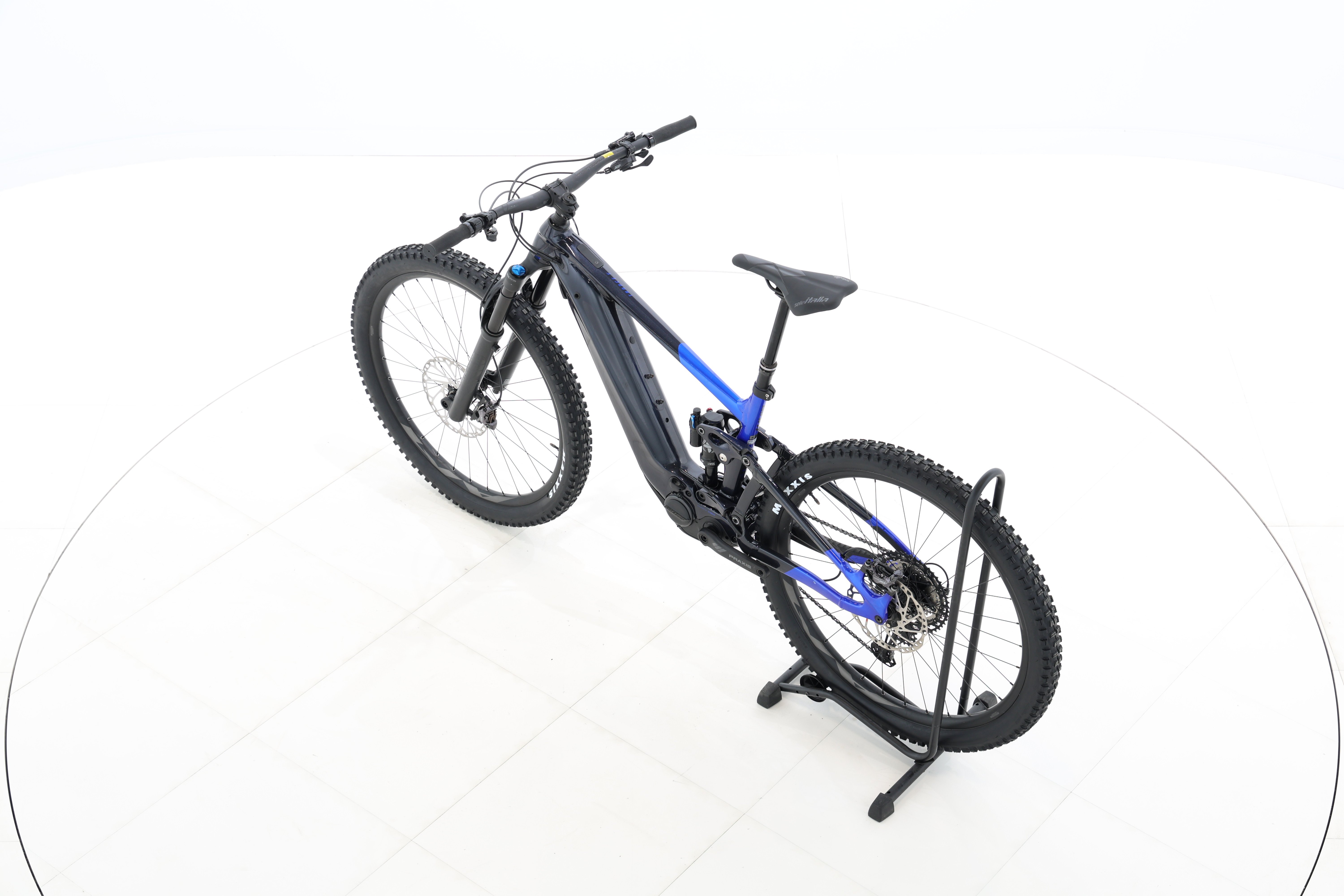 54f4c2c6-f3a2-403a-bf07-d28dc5630a84