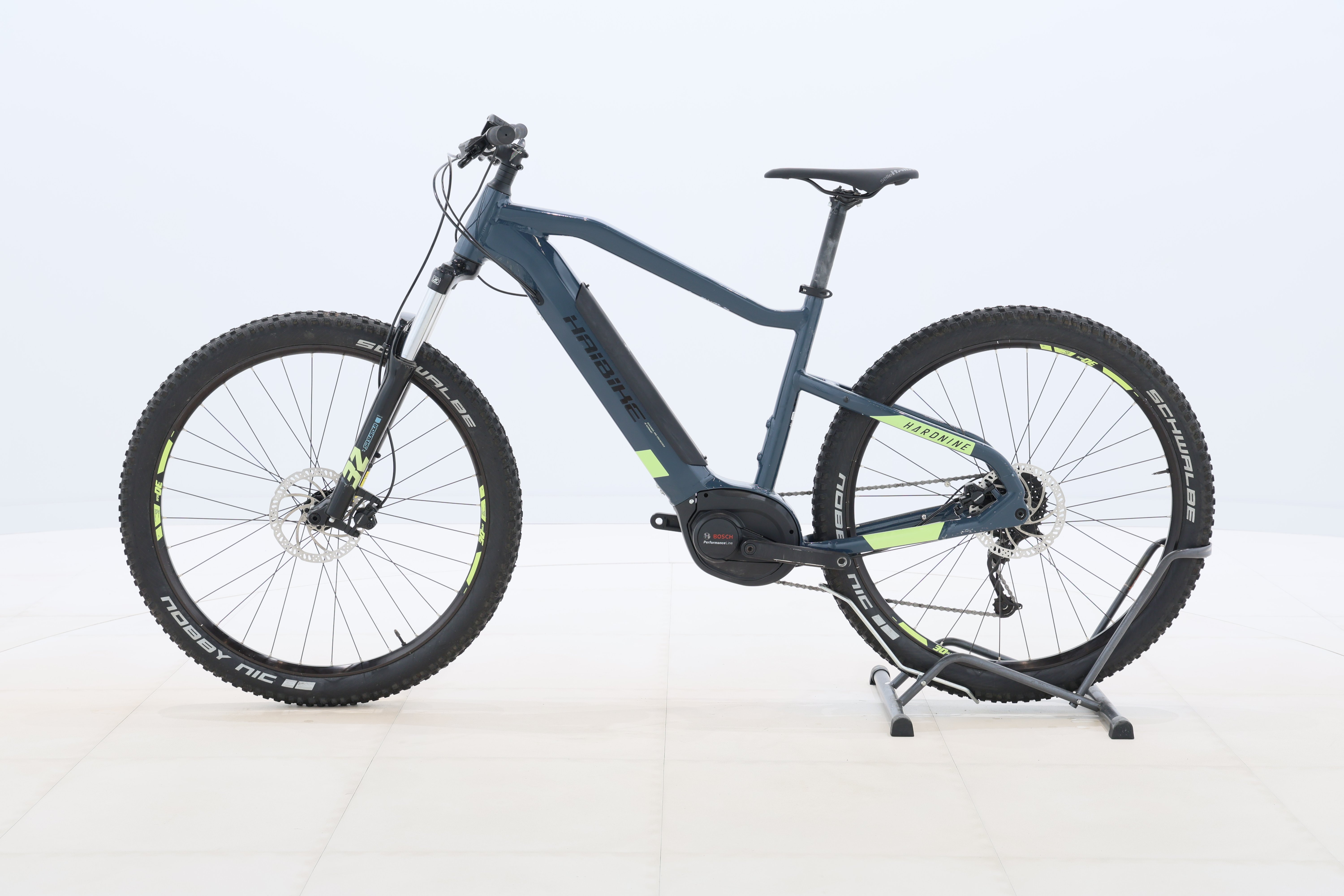 804e499c-66ab-43f0-8ad1-f50307d692b4